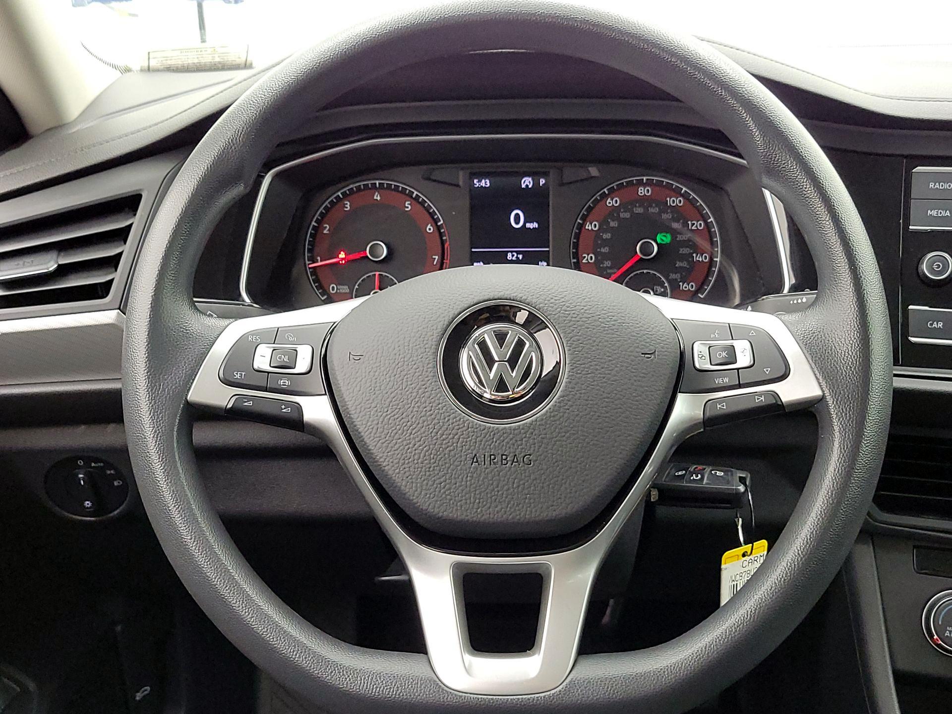 Thumbnail: 2019 Volkswagen Jetta - 10