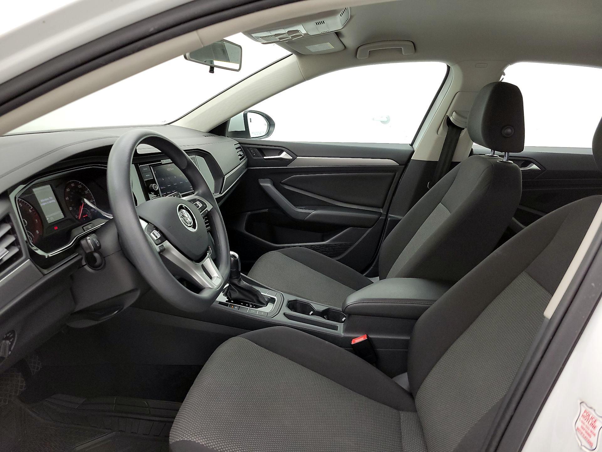 Thumbnail: 2019 Volkswagen Jetta - 11