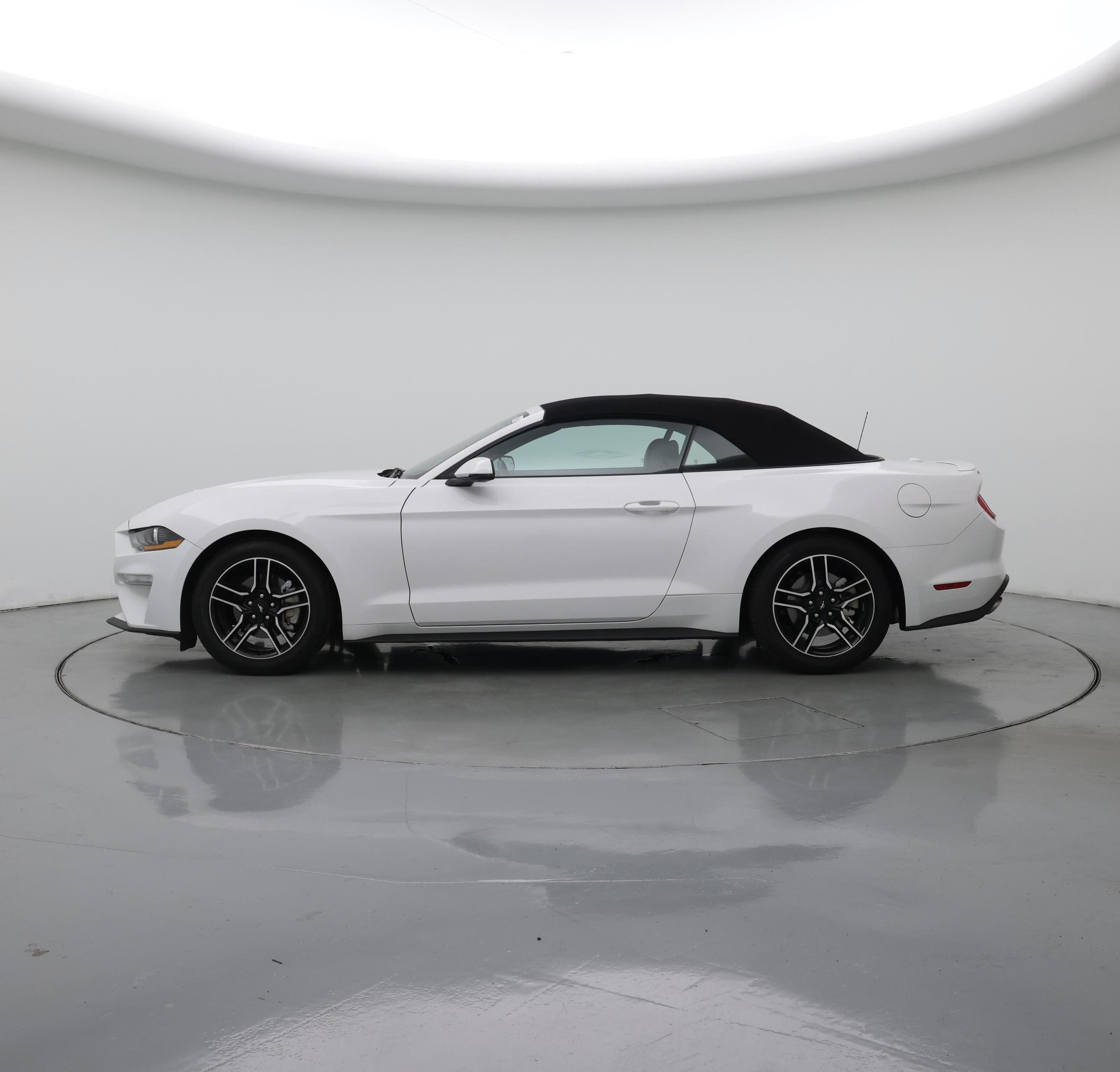 Thumbnail: 2020 Ford Mustang - 3