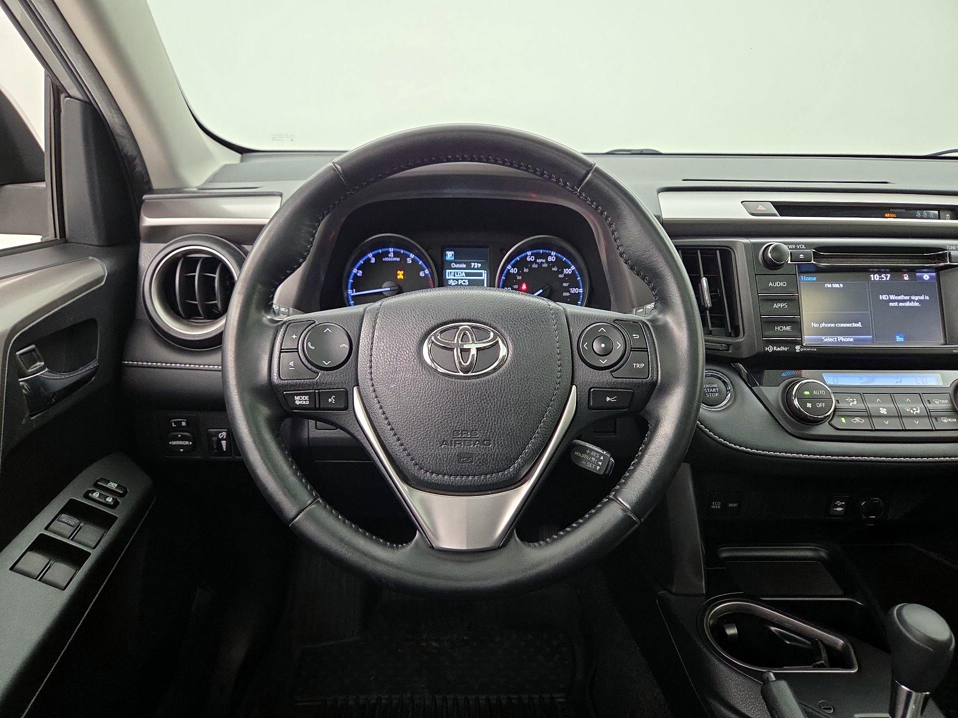 Thumbnail: 2018 Toyota RAV4 - 10