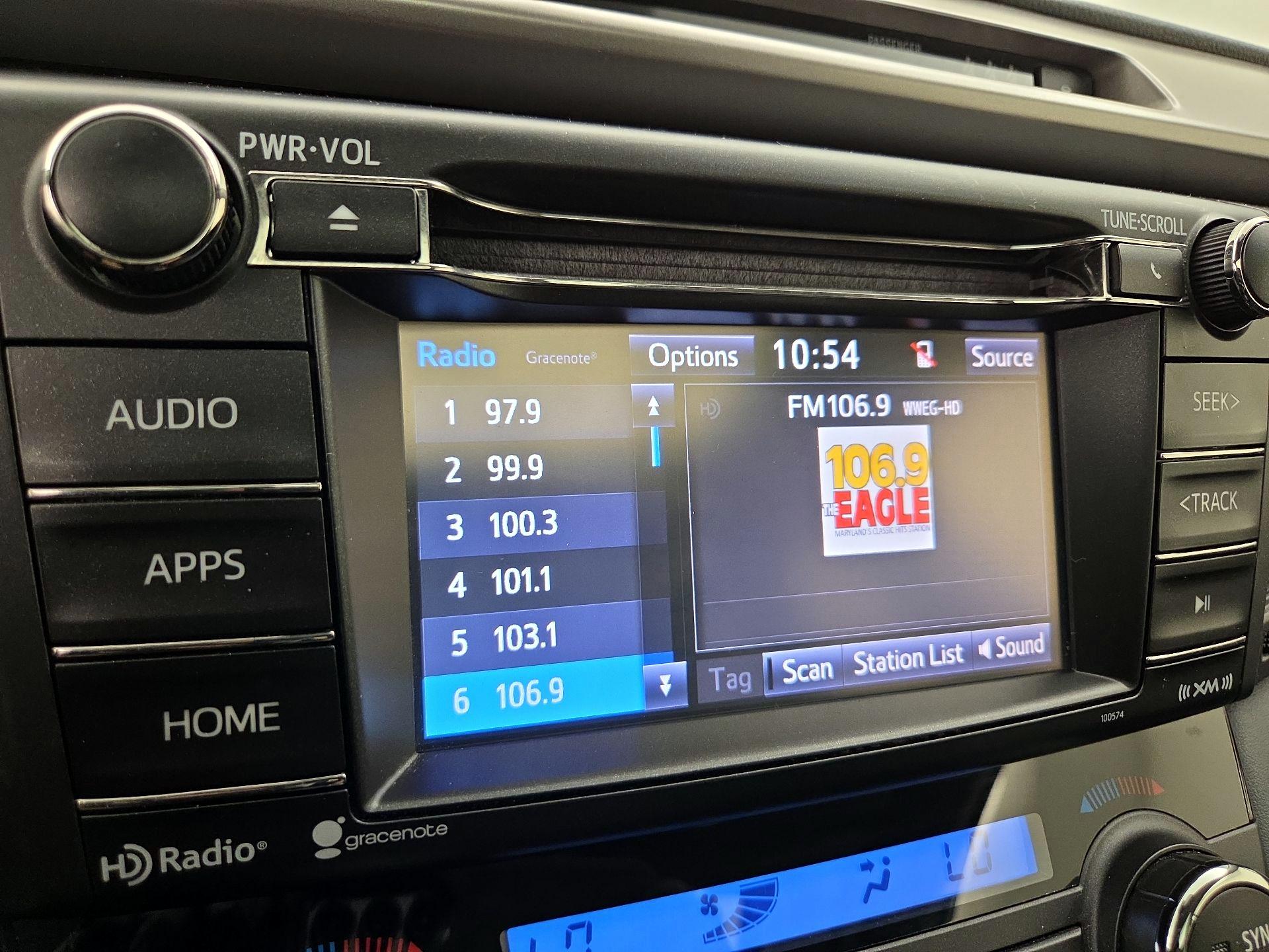 Thumbnail: 2018 Toyota RAV4 - 16