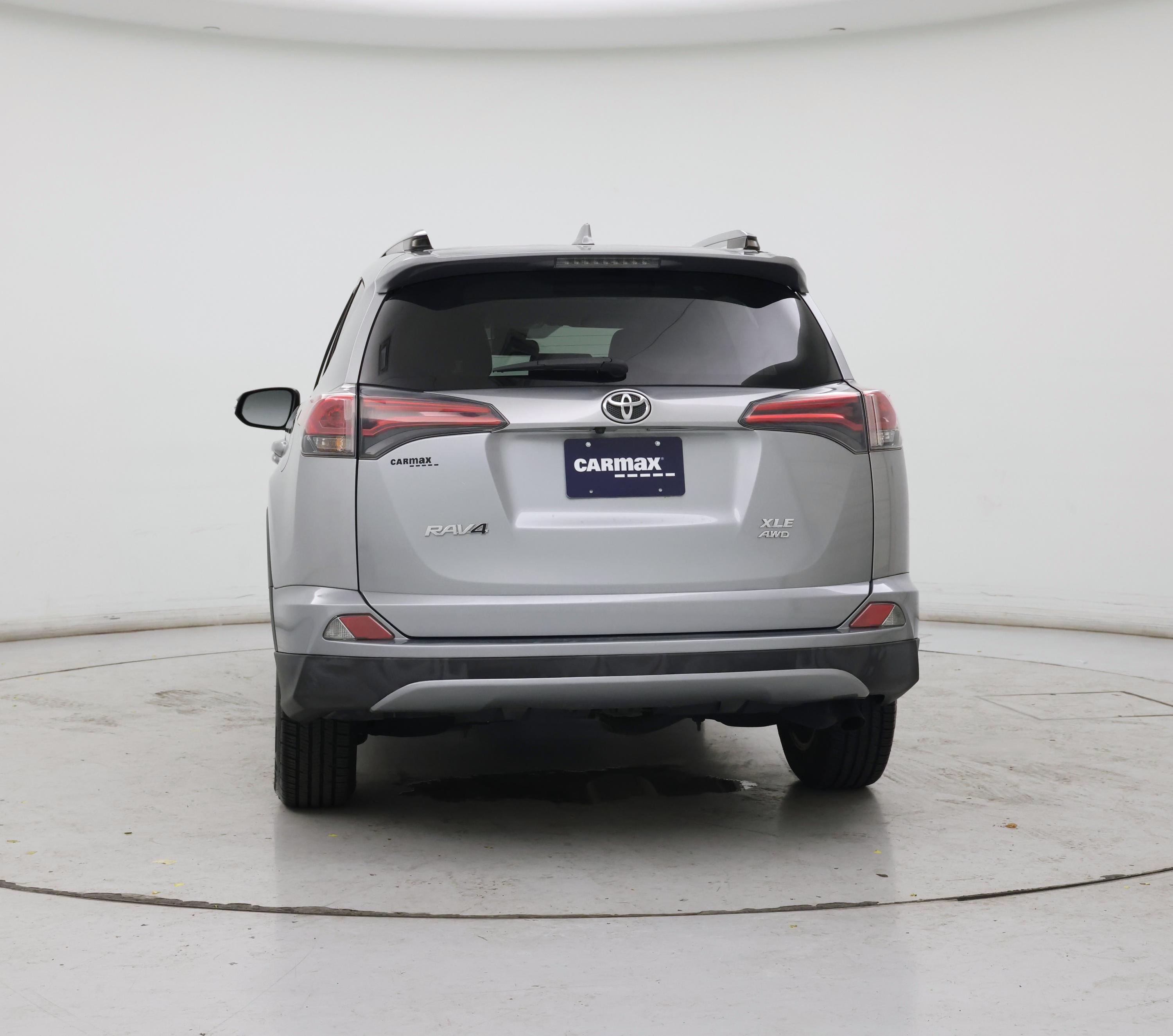Thumbnail: 2018 Toyota RAV4 - 6