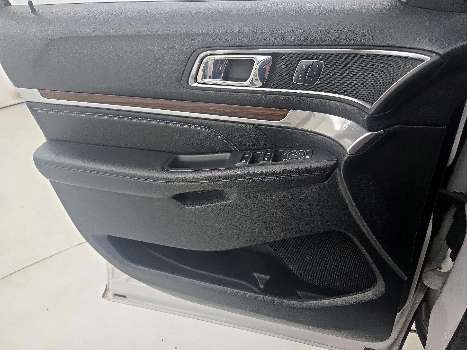 Thumbnail: 2018 Ford Explorer - 12
