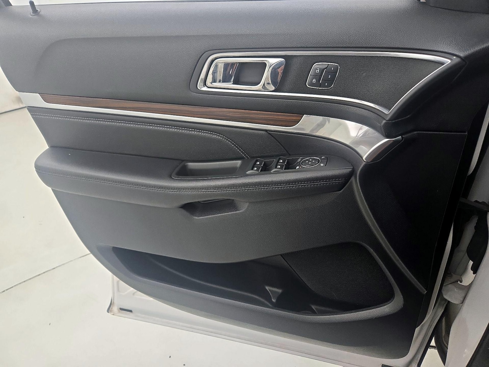 2018 Ford Explorer Limited - Photo 13