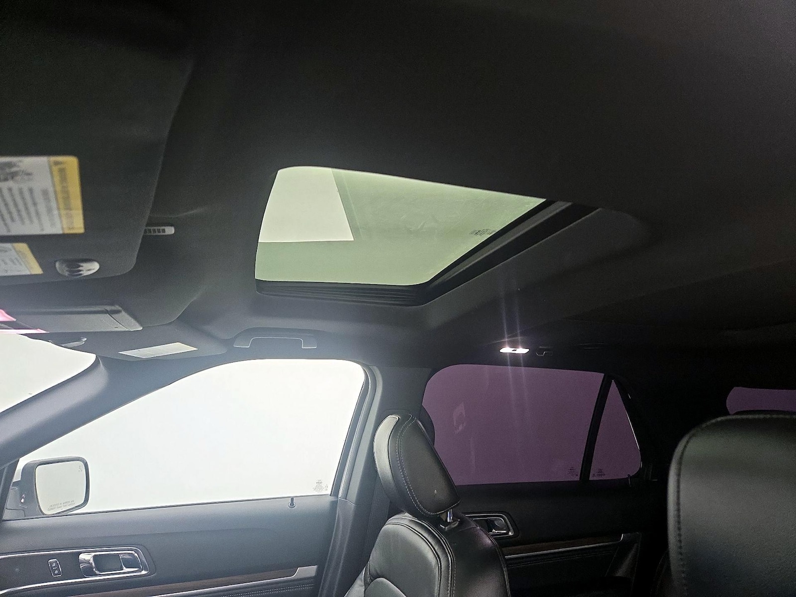 2018 Ford Explorer Limited - Photo 21