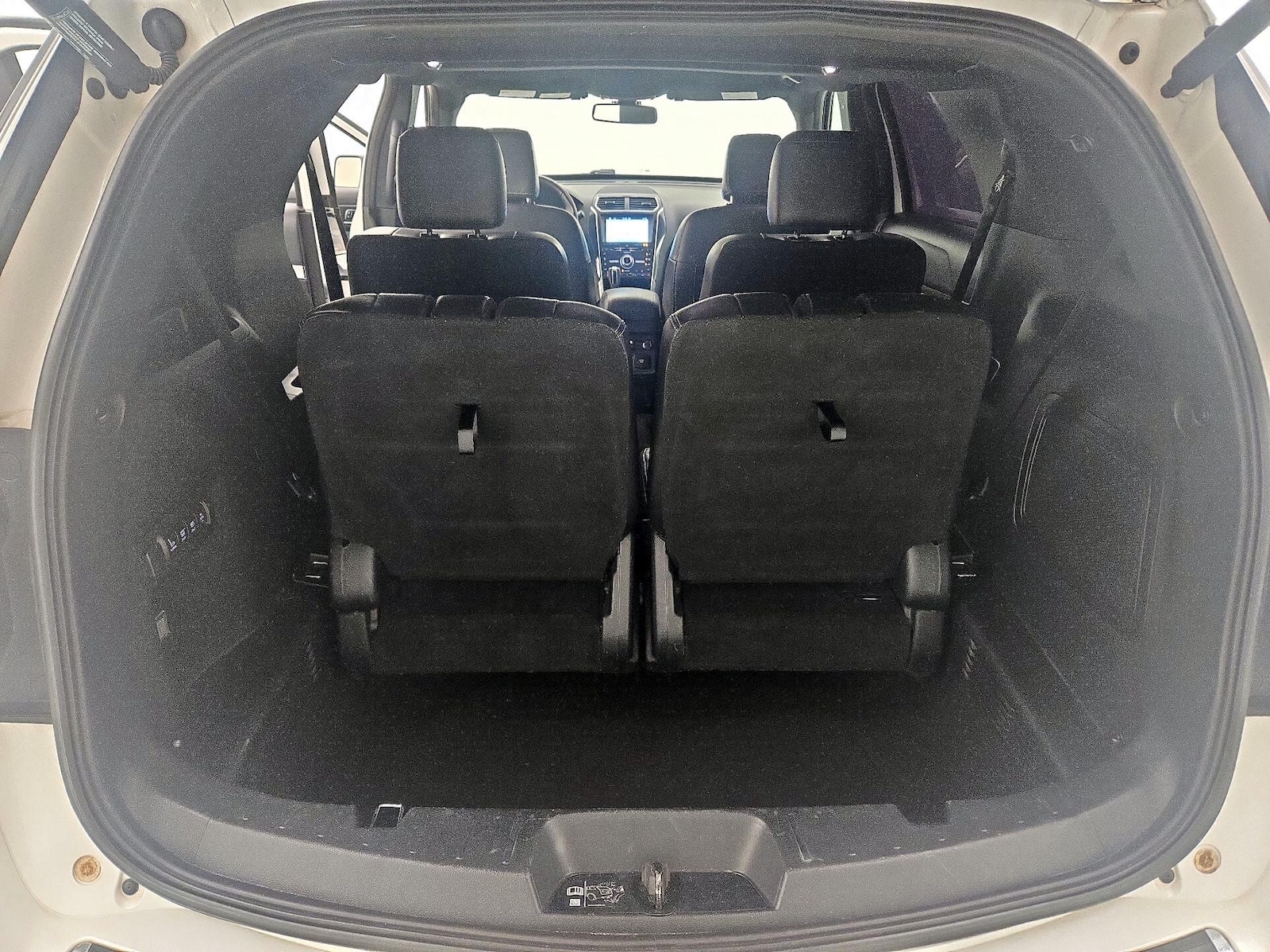 2018 Ford Explorer Limited - Photo 24