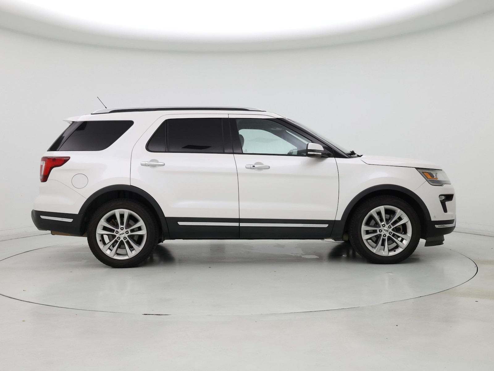 2018 Ford Explorer Limited - Photo 8