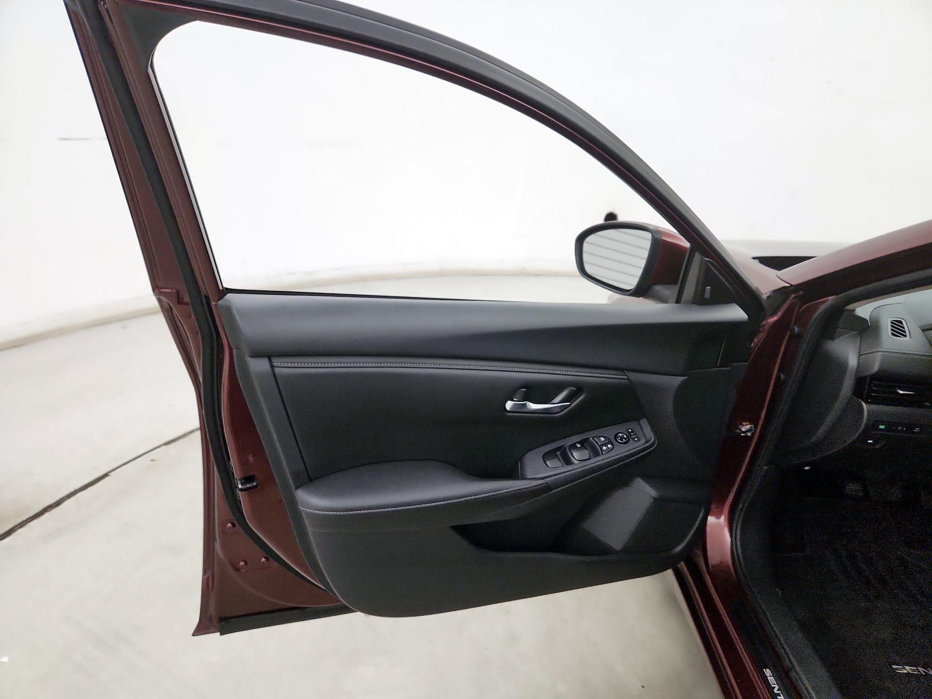 Thumbnail: 2024 Nissan Sentra - 12