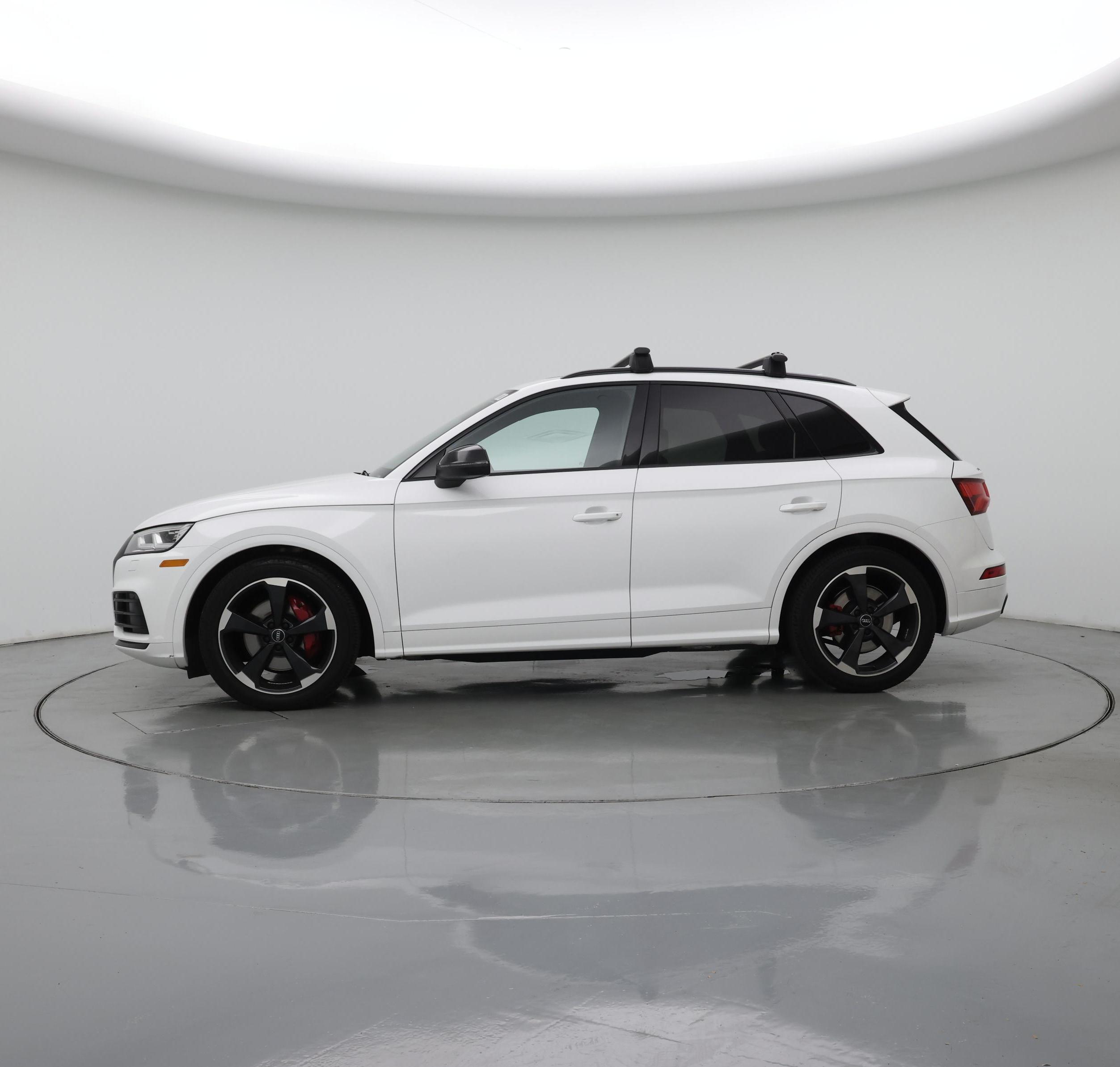 Thumbnail: 2020 Audi SQ5 - 3