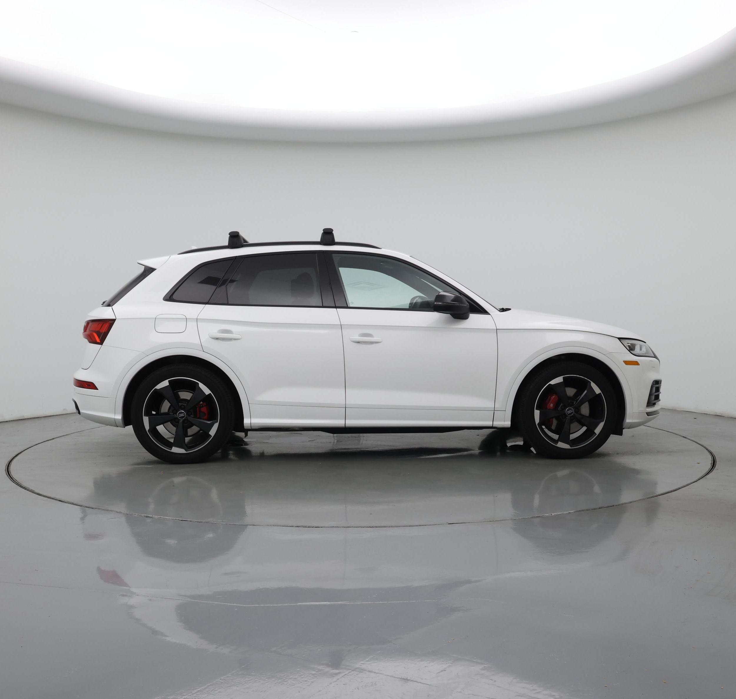 Thumbnail: 2020 Audi SQ5 - 7