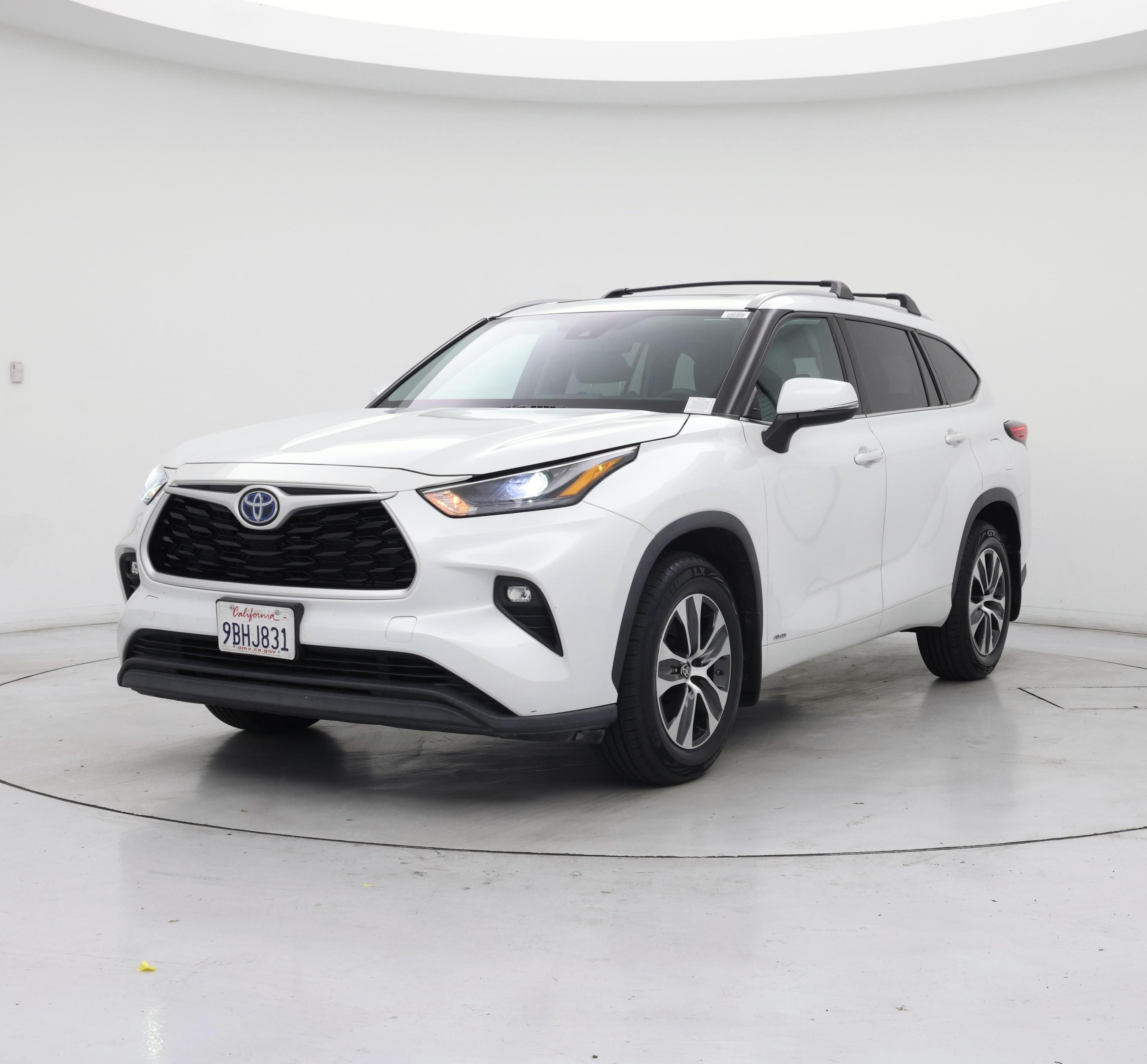 Thumbnail: 2022 Toyota Highlander - 4