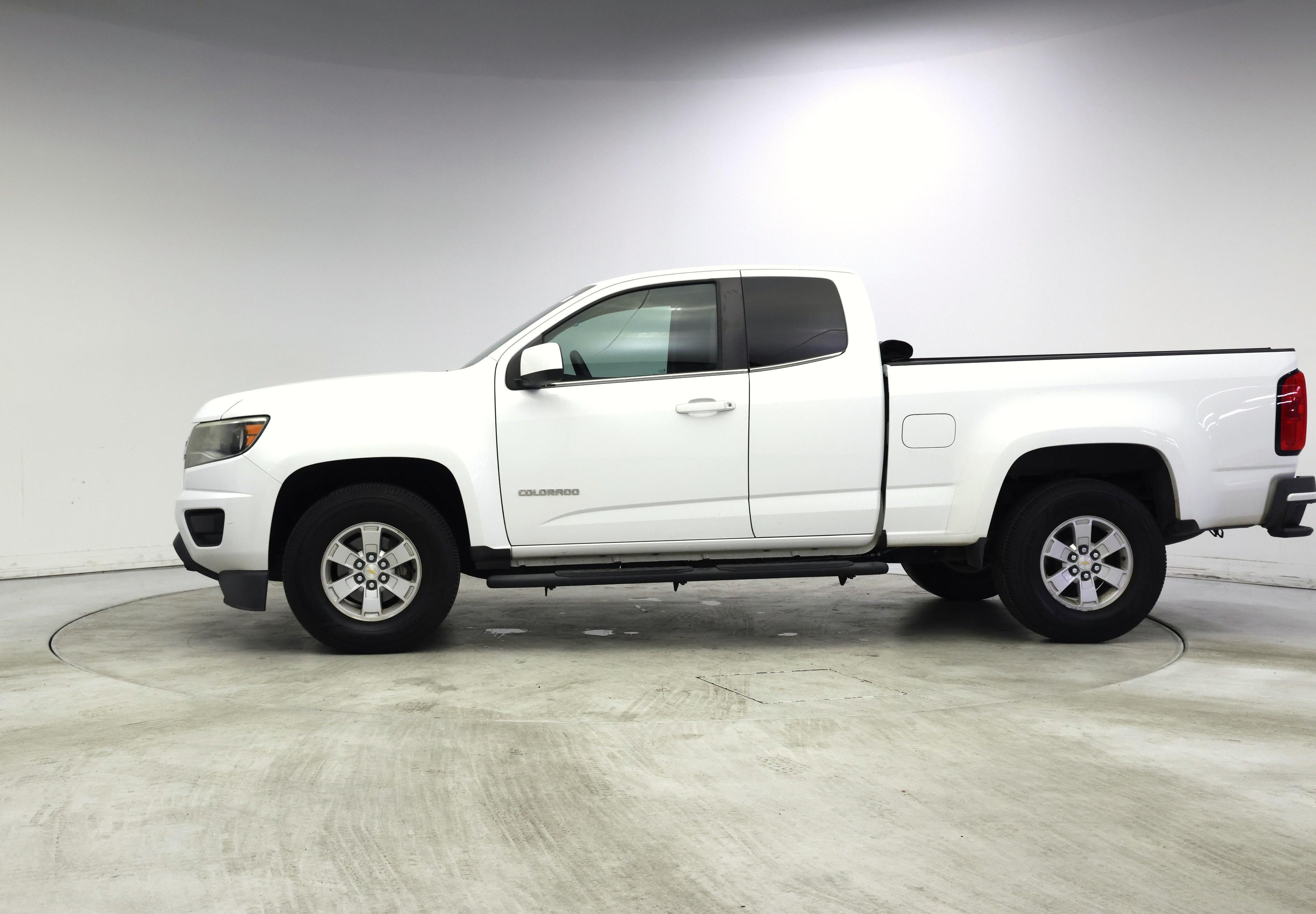Thumbnail: 2016 Chevrolet Colorado - 3