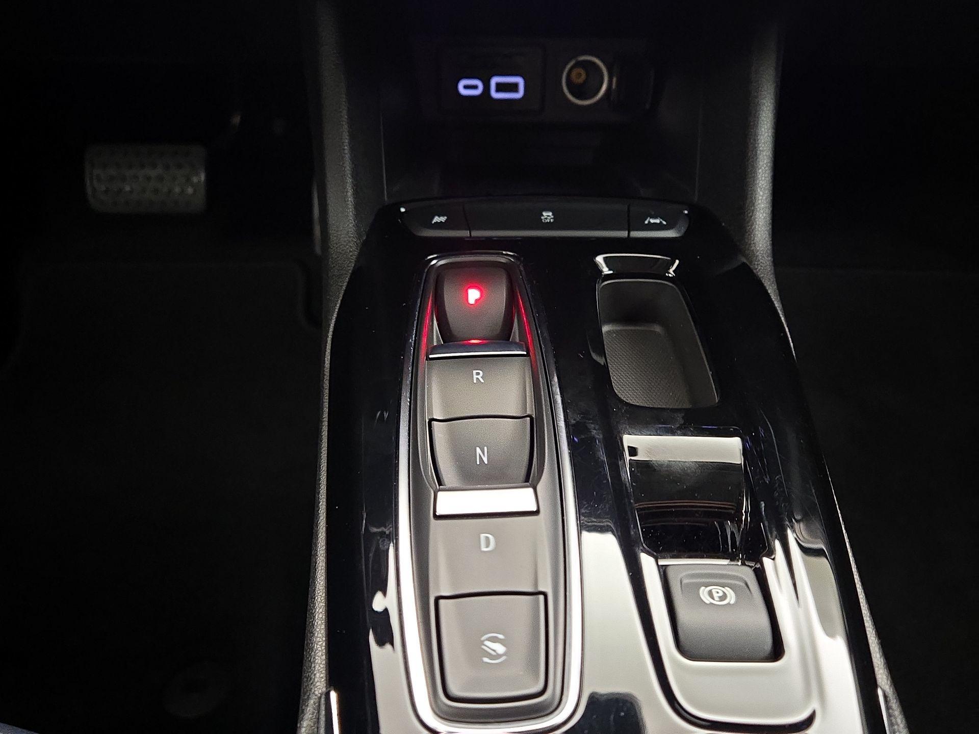Thumbnail: 2023 Chevrolet Bolt EUV - 17