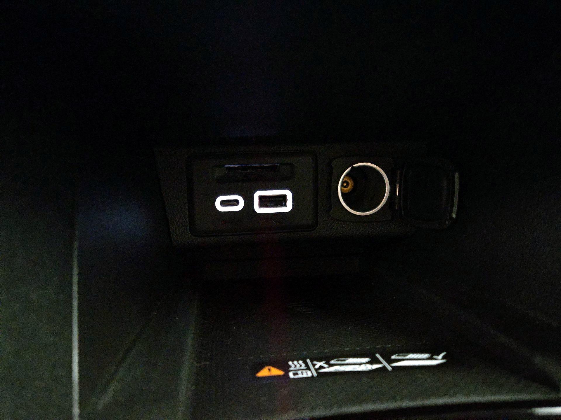 Thumbnail: 2023 Chevrolet Bolt EUV - 18
