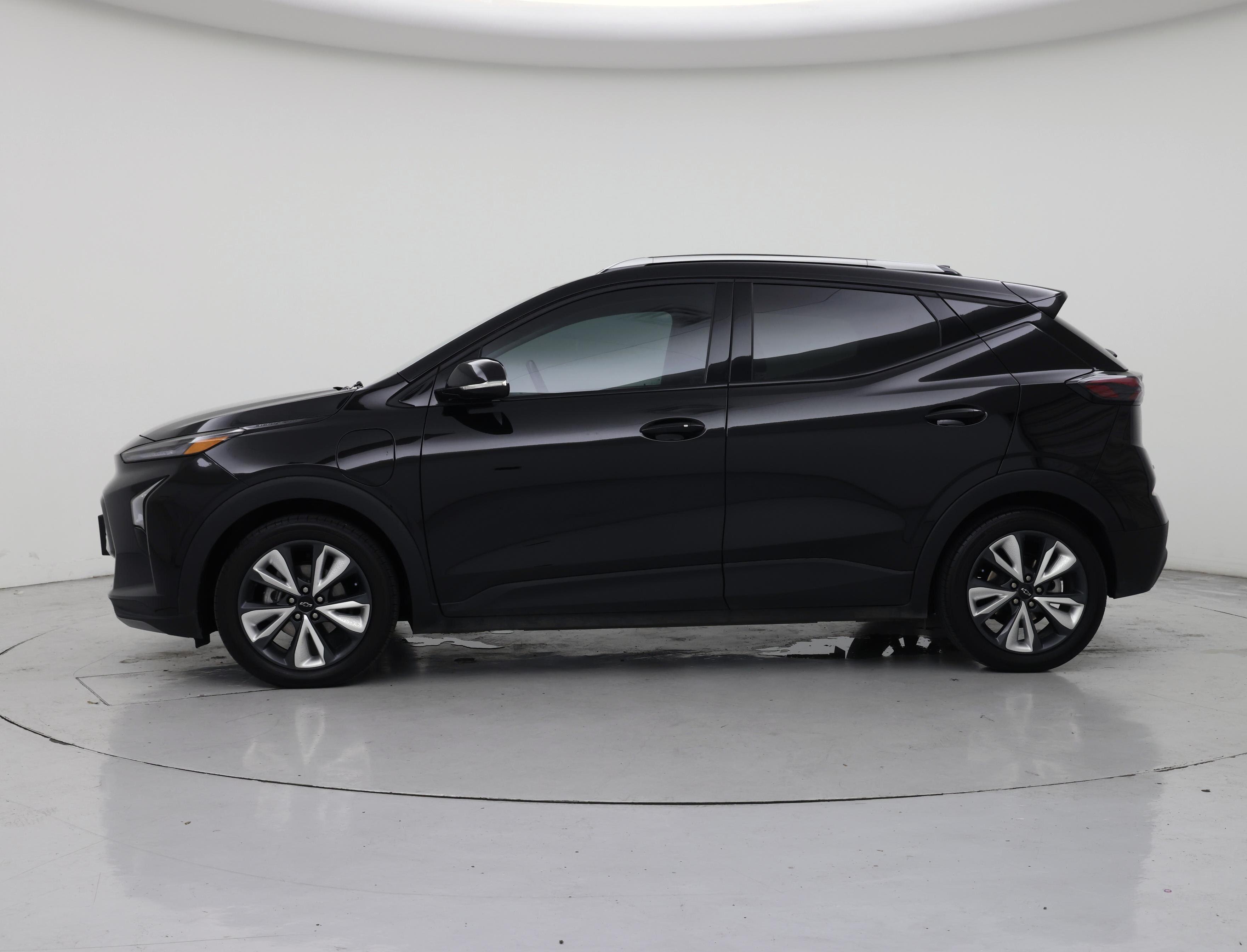 Thumbnail: 2023 Chevrolet Bolt EUV - 3