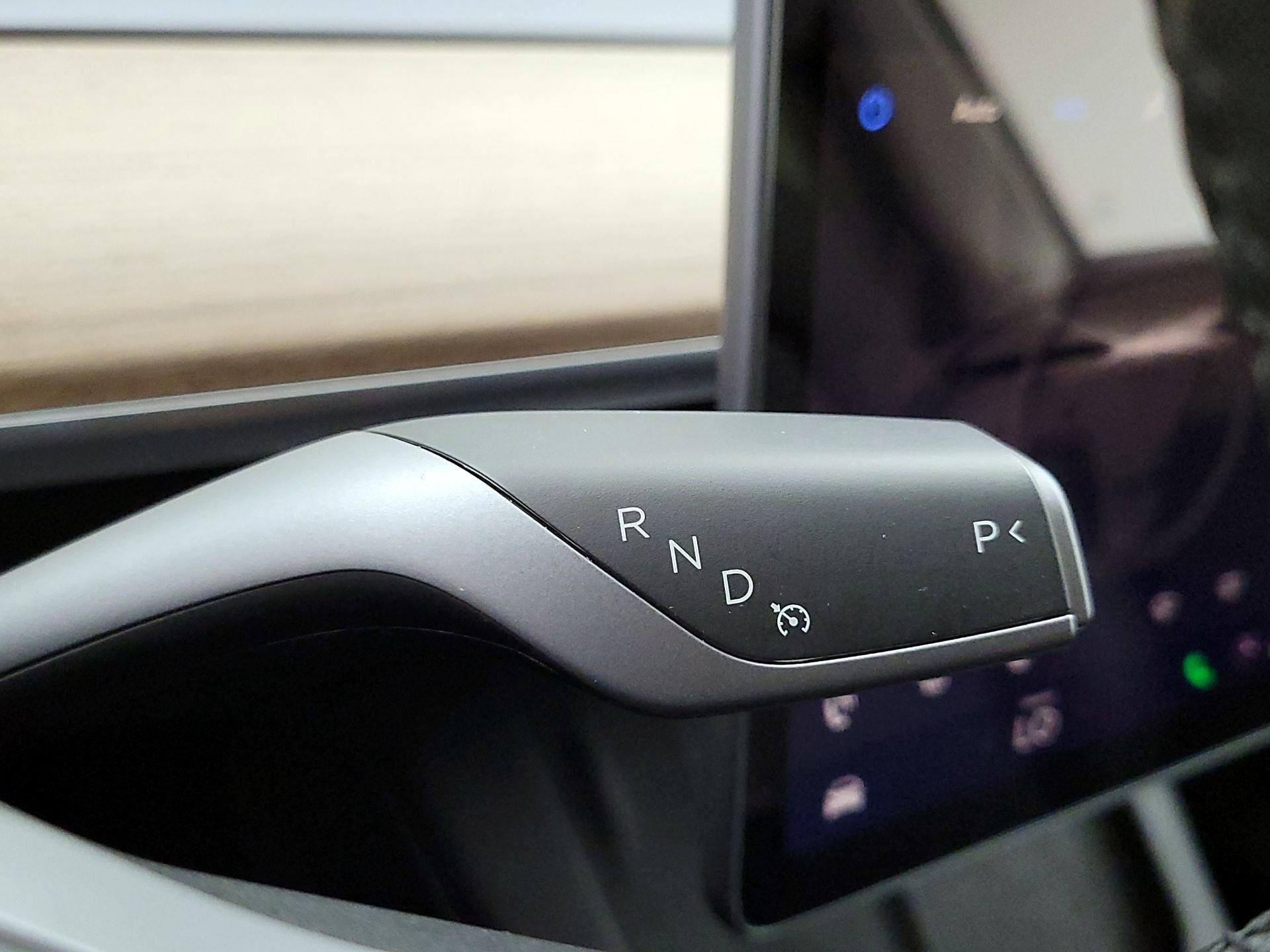 Thumbnail: 2022 Tesla Model Y - 17