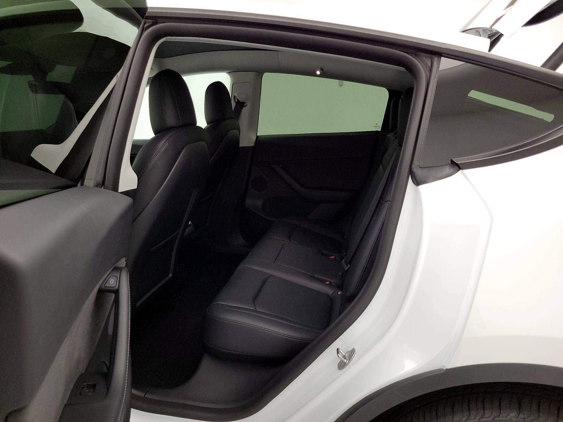 Thumbnail: 2022 Tesla Model Y - 18