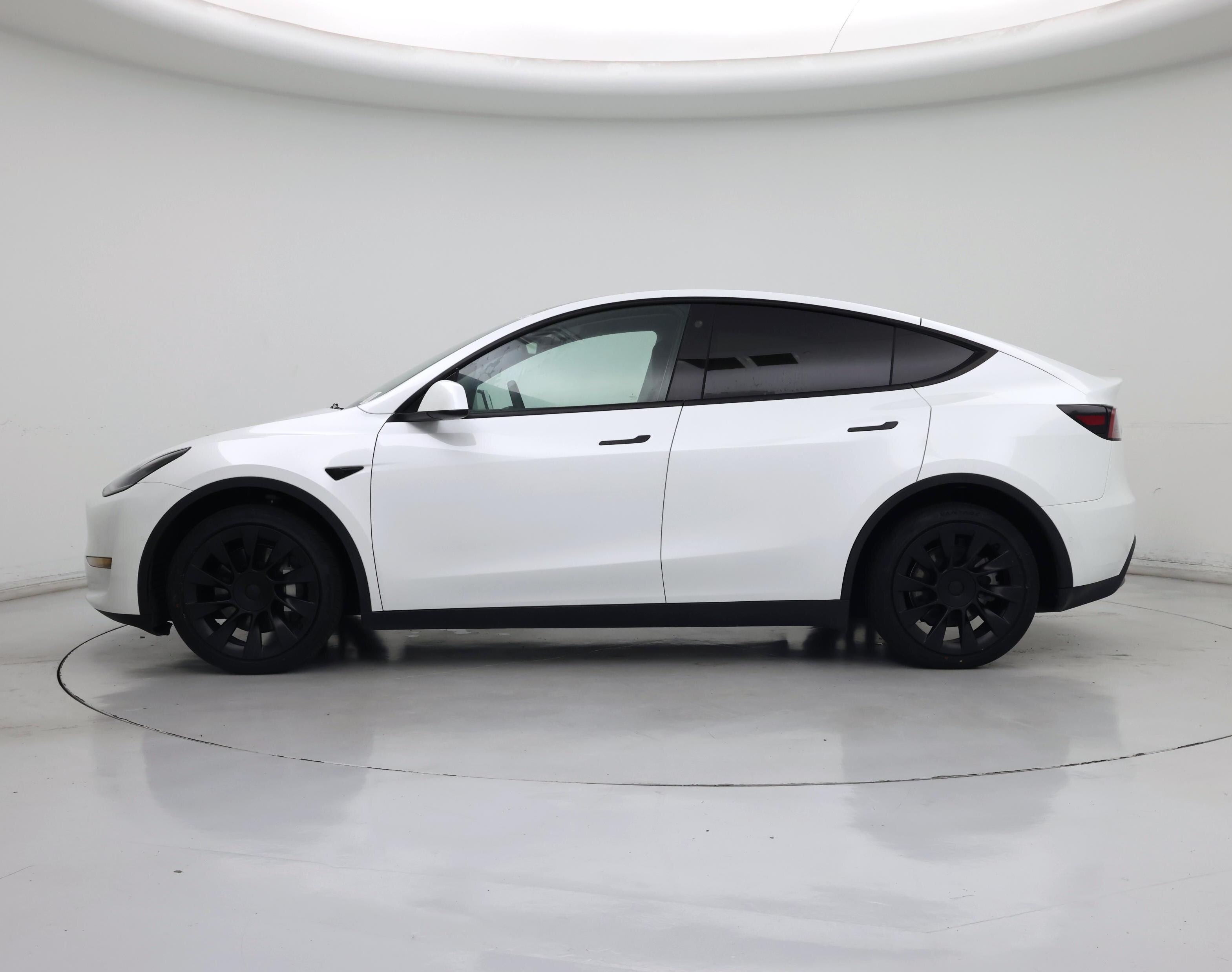 Thumbnail: 2022 Tesla Model Y - 3