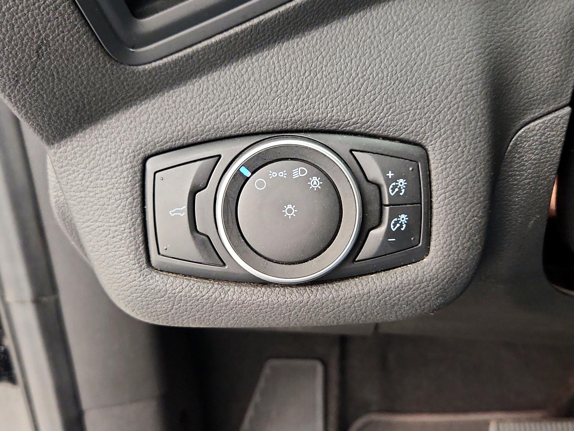 Thumbnail: 2017 Ford Escape - 13
