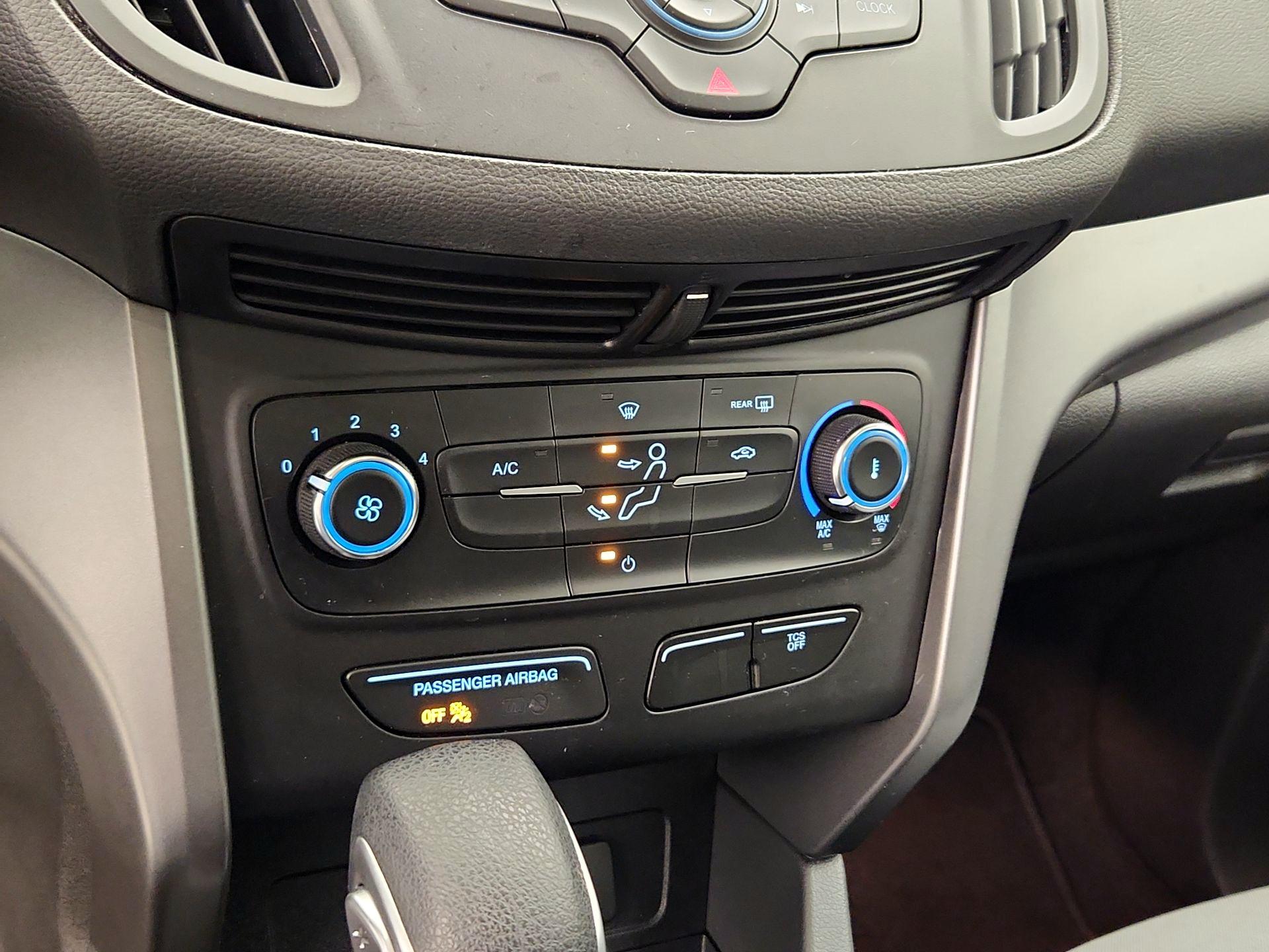 Thumbnail: 2017 Ford Escape - 16