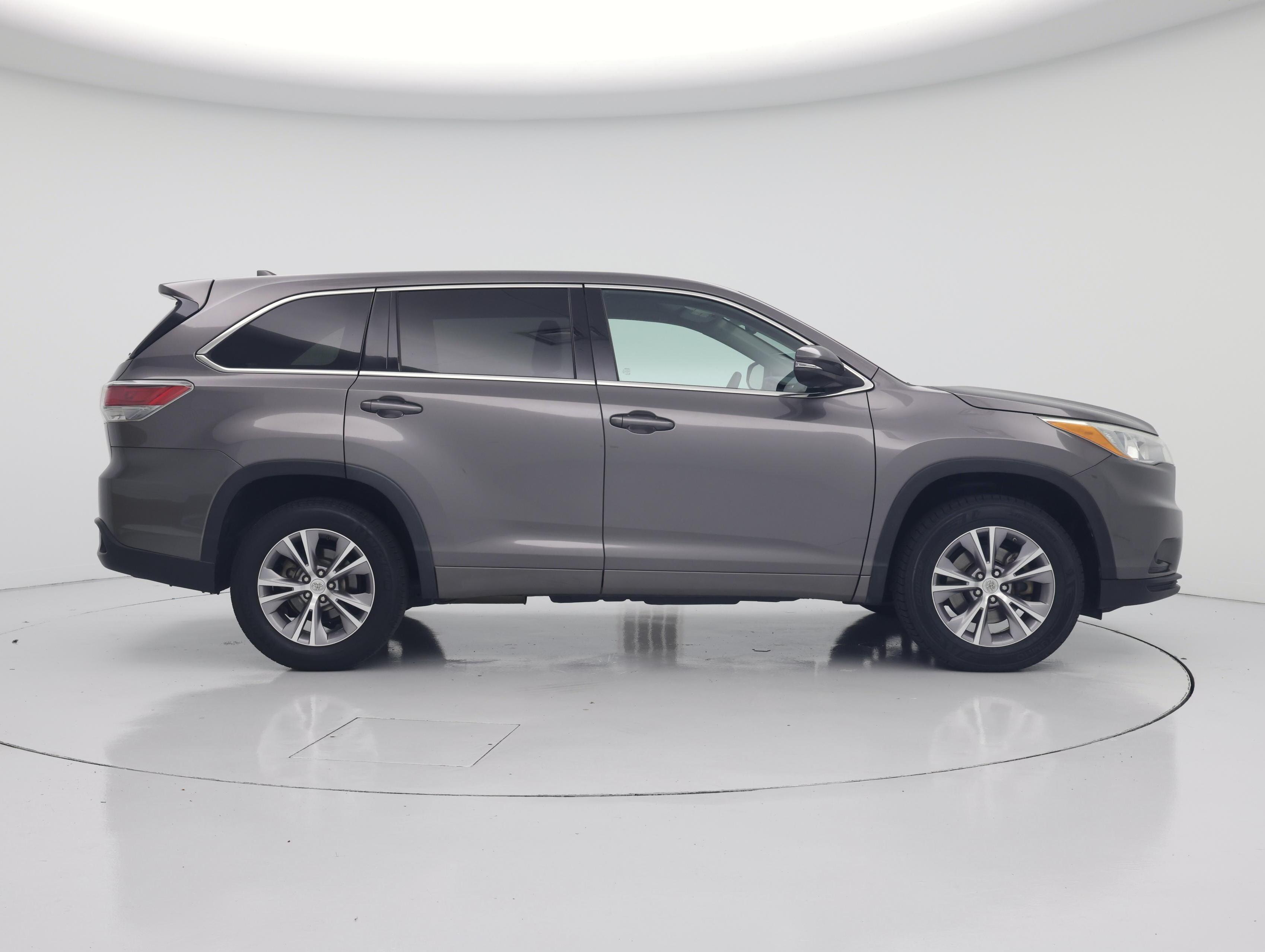 Thumbnail: 2015 Toyota Highlander - 7