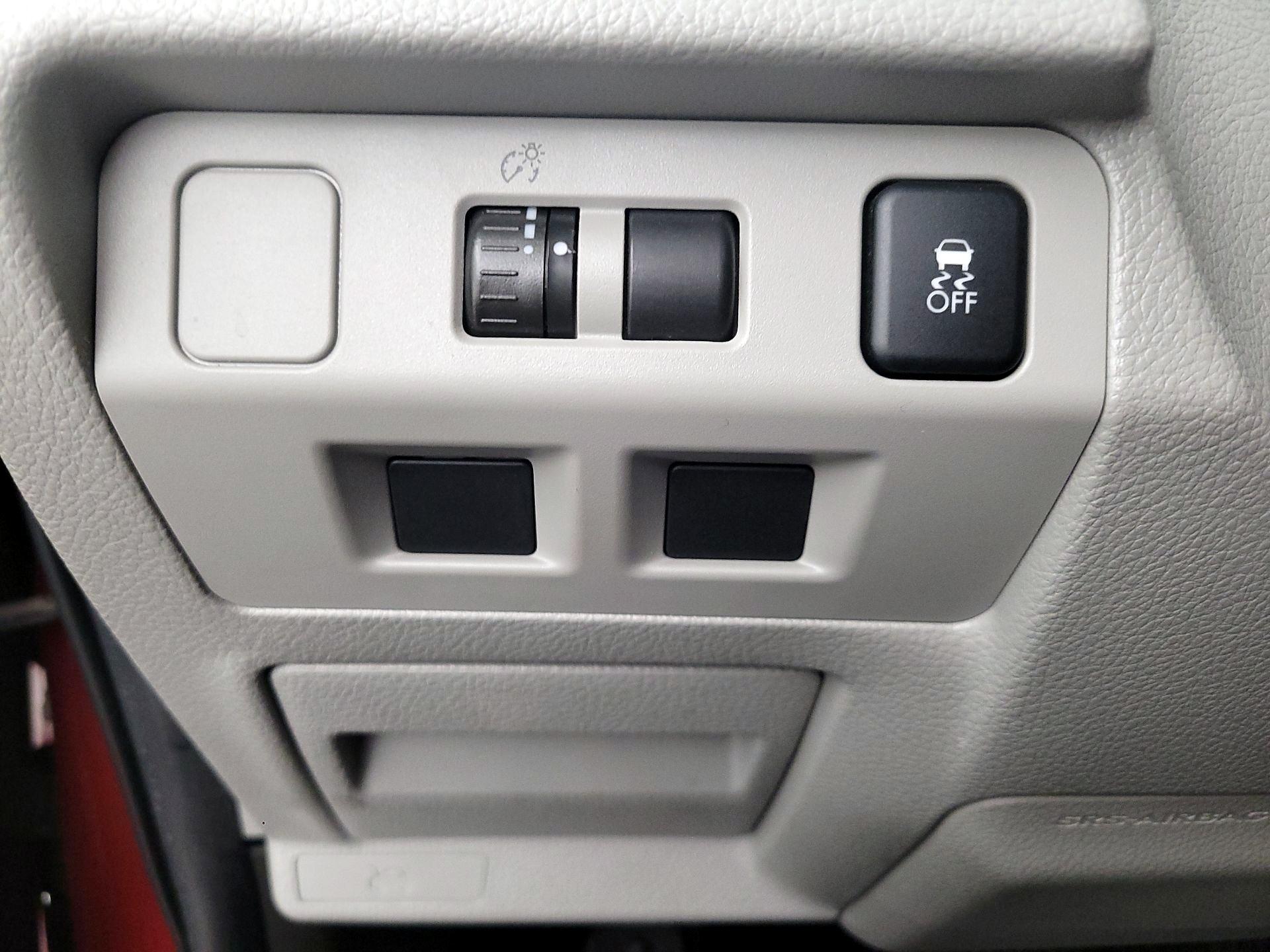 Thumbnail: 2015 Subaru Forester - 13
