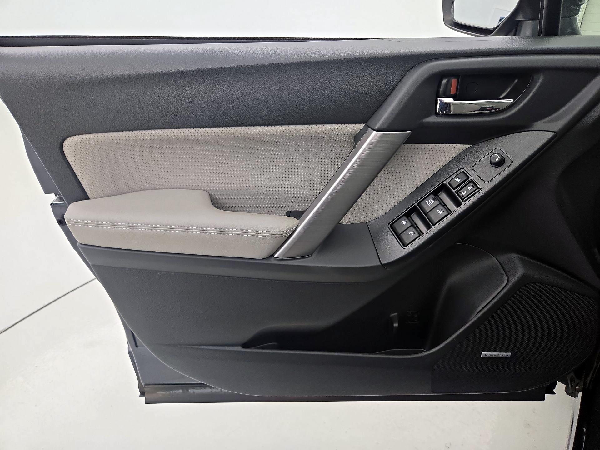 Thumbnail: 2016 Subaru Forester - 12