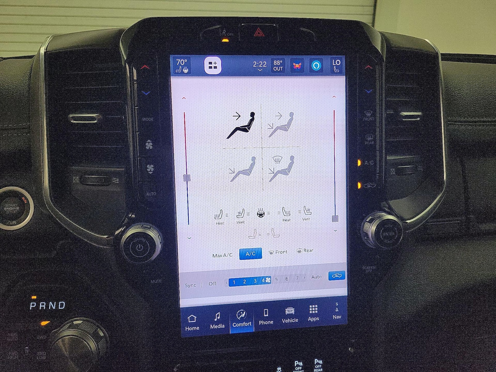 2025 RAM Ram 1500 Pickup Laramie - Photo 18