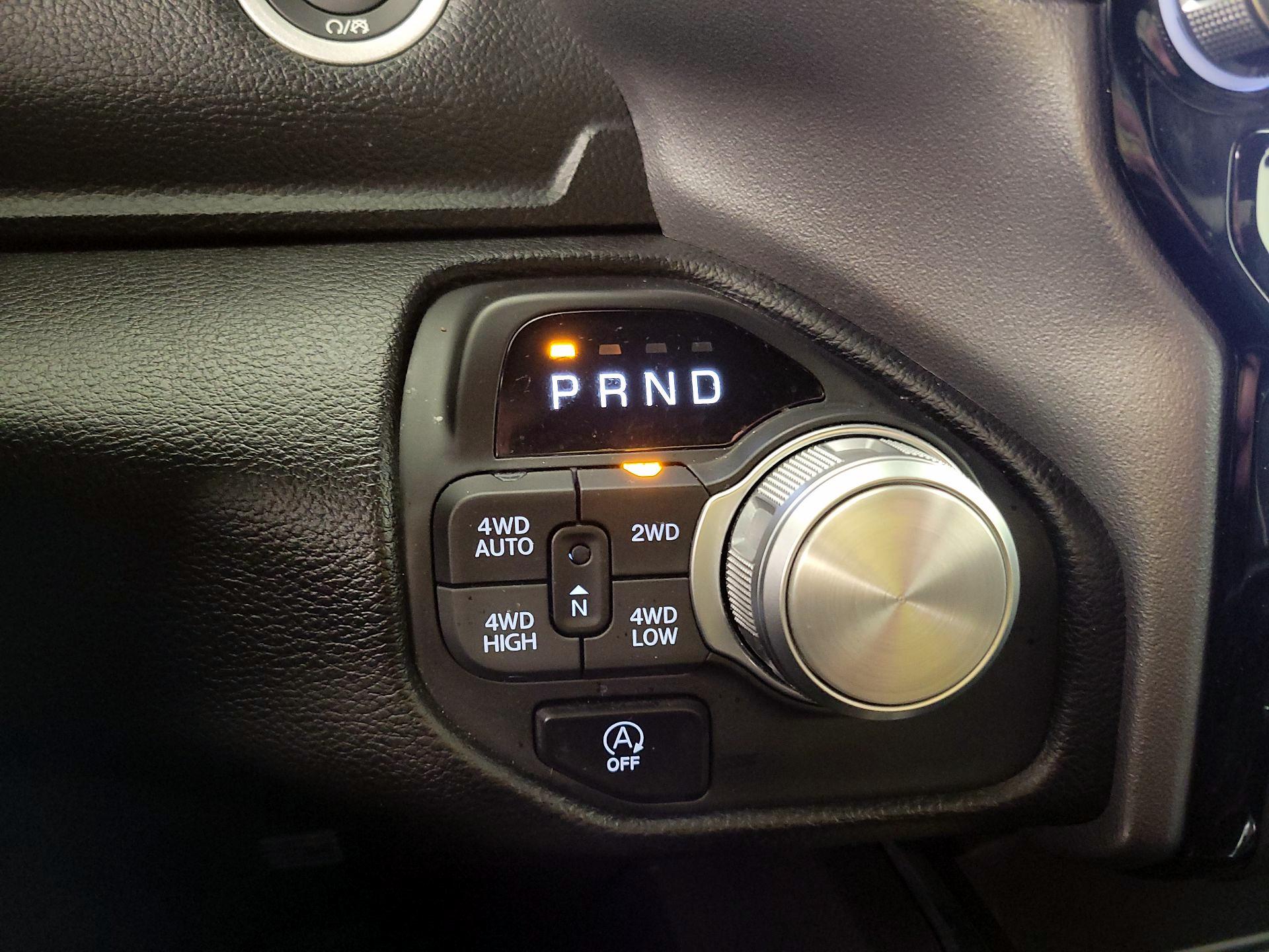 Thumbnail: 2025 RAM 1500 - 18