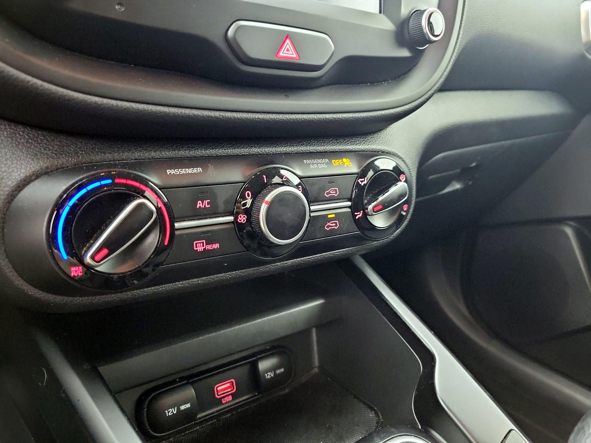 Thumbnail: 2020 Kia Soul - 16
