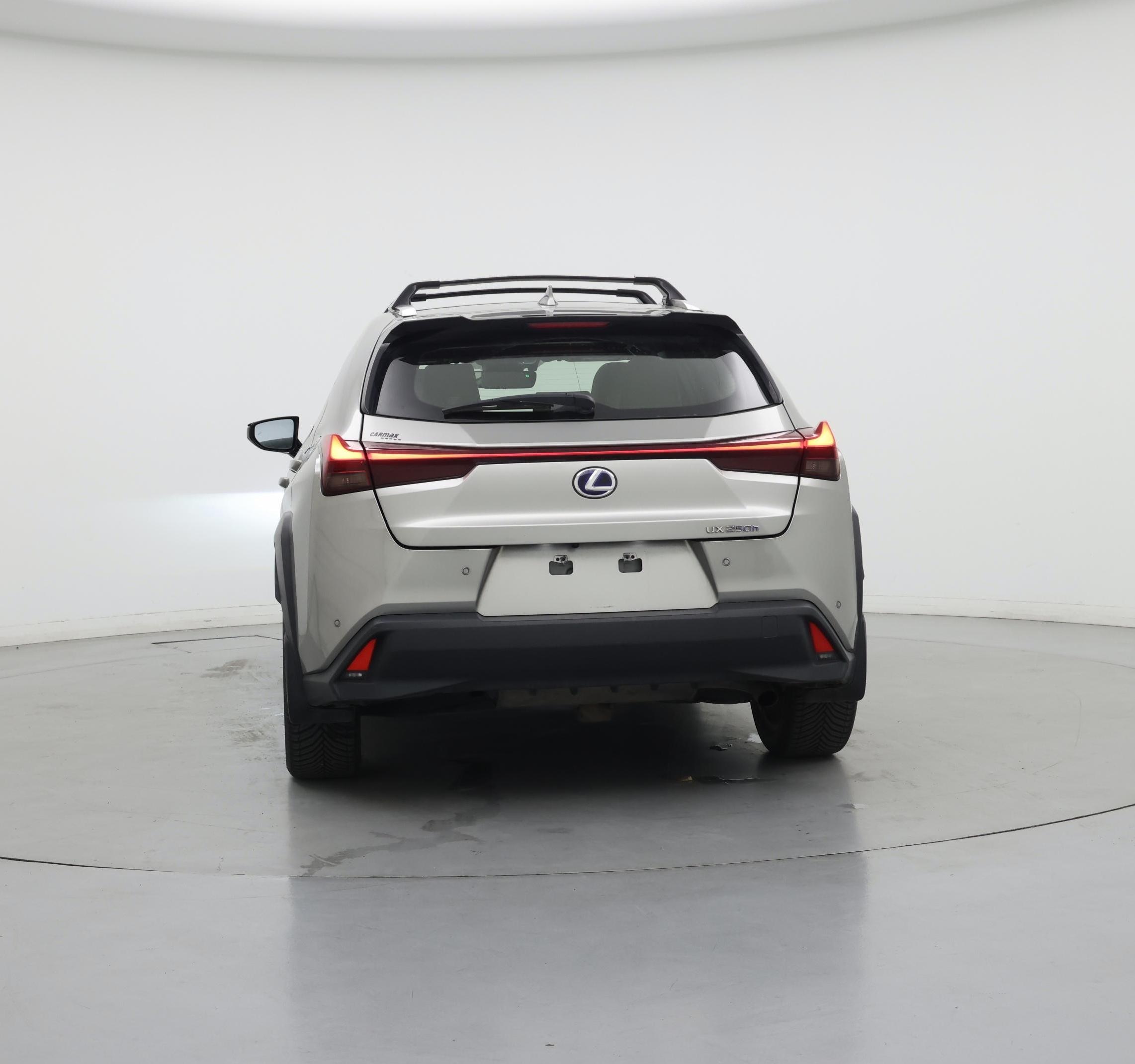 Thumbnail: 2021 Lexus UX - 6
