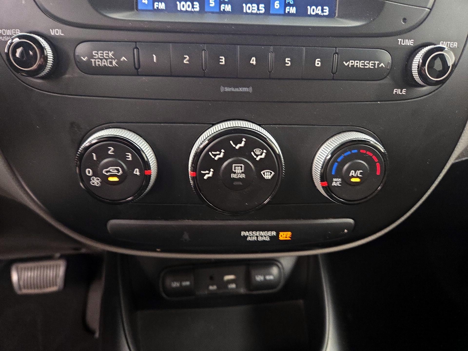 Thumbnail: 2018 Kia Soul - 15