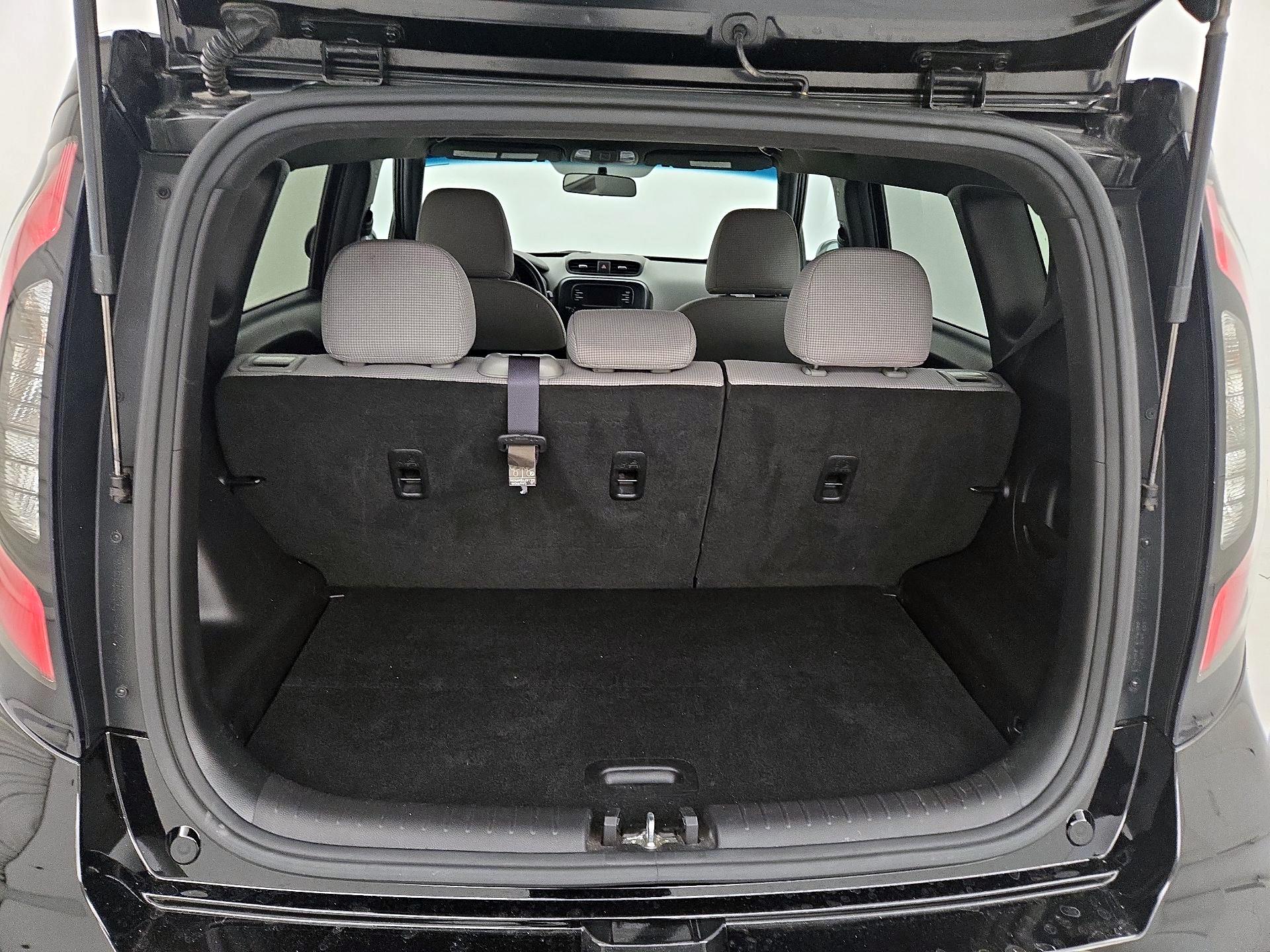 Thumbnail: 2018 Kia Soul - 19