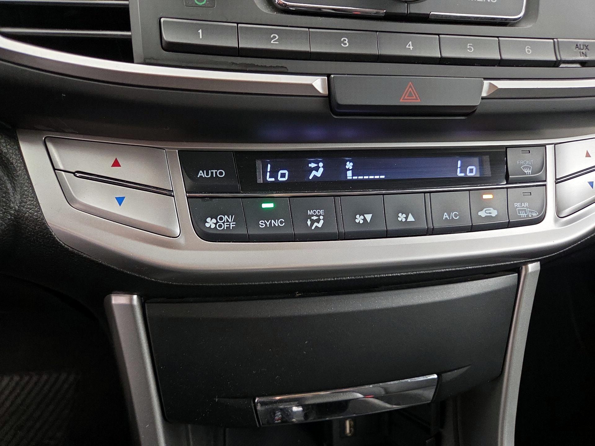 Thumbnail: 2014 Honda Accord - 16
