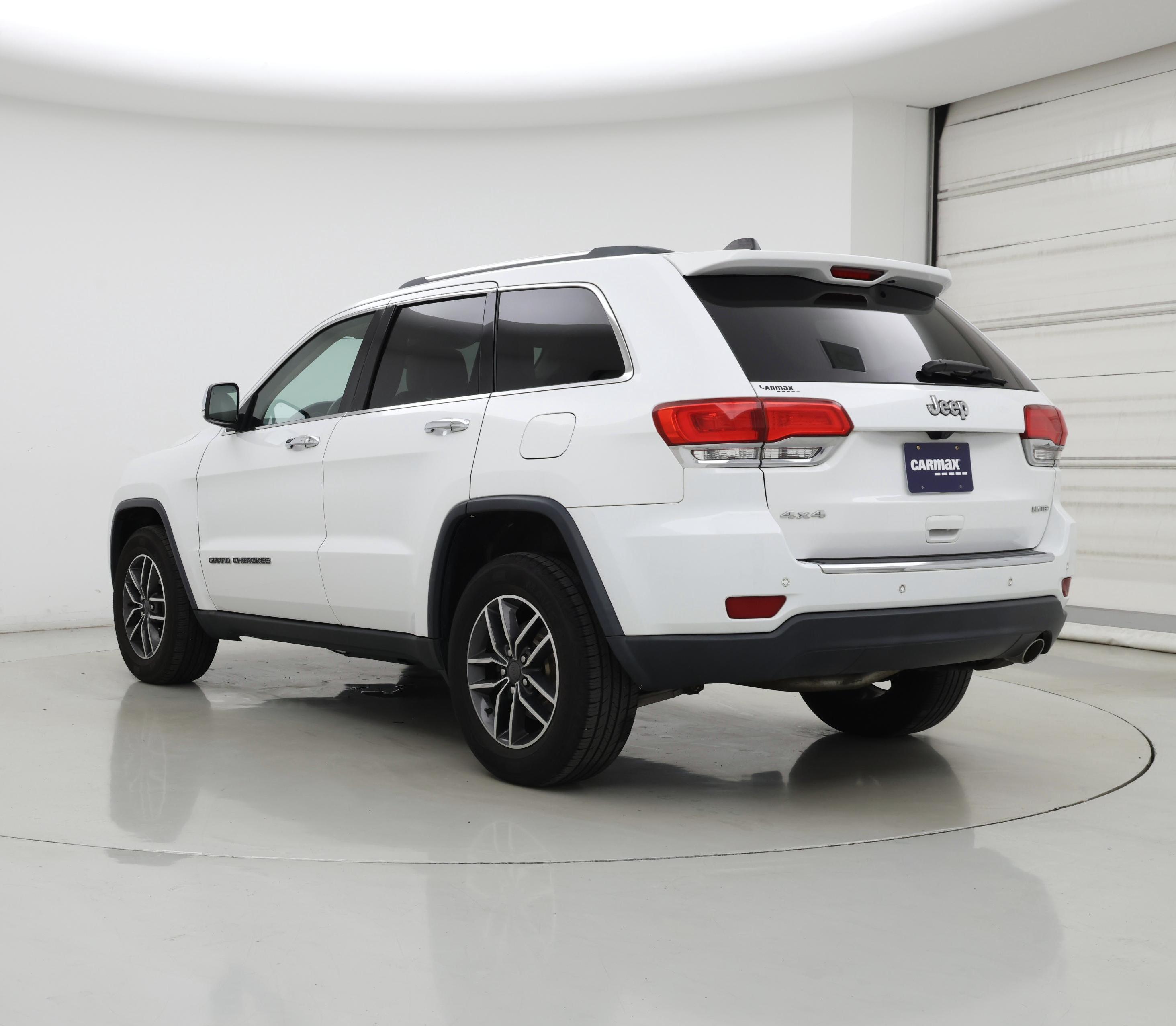 Thumbnail: 2019 Jeep Grand Cherokee - 2