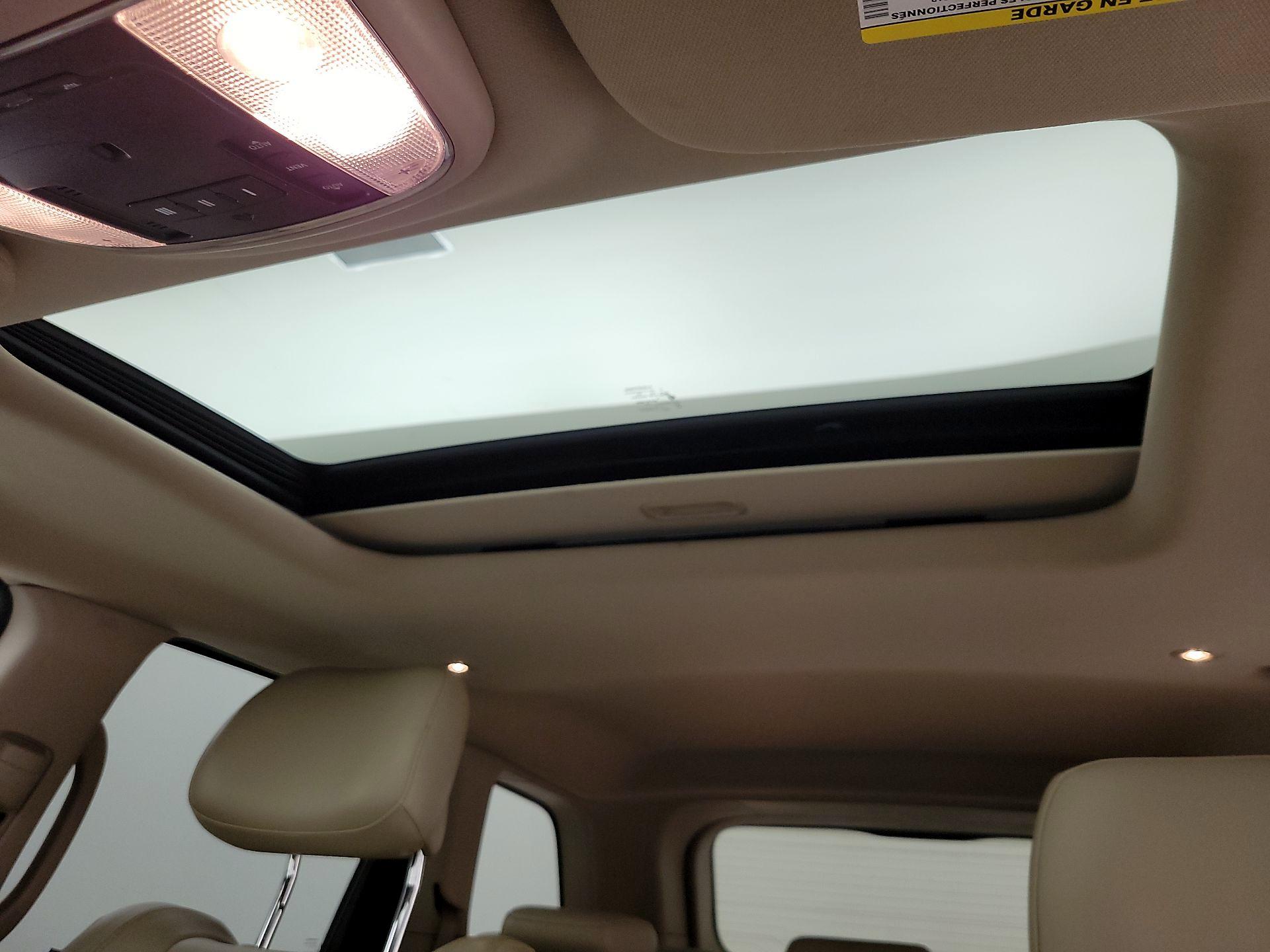 Thumbnail: 2019 Jeep Grand Cherokee - 20