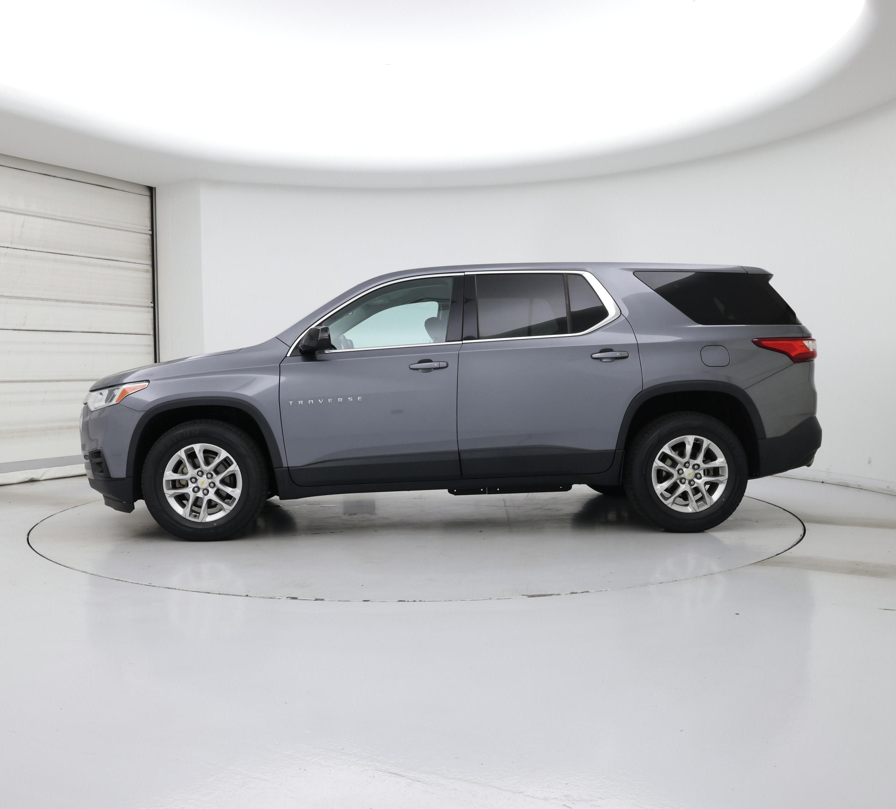 Thumbnail: 2020 Chevrolet Traverse - 3
