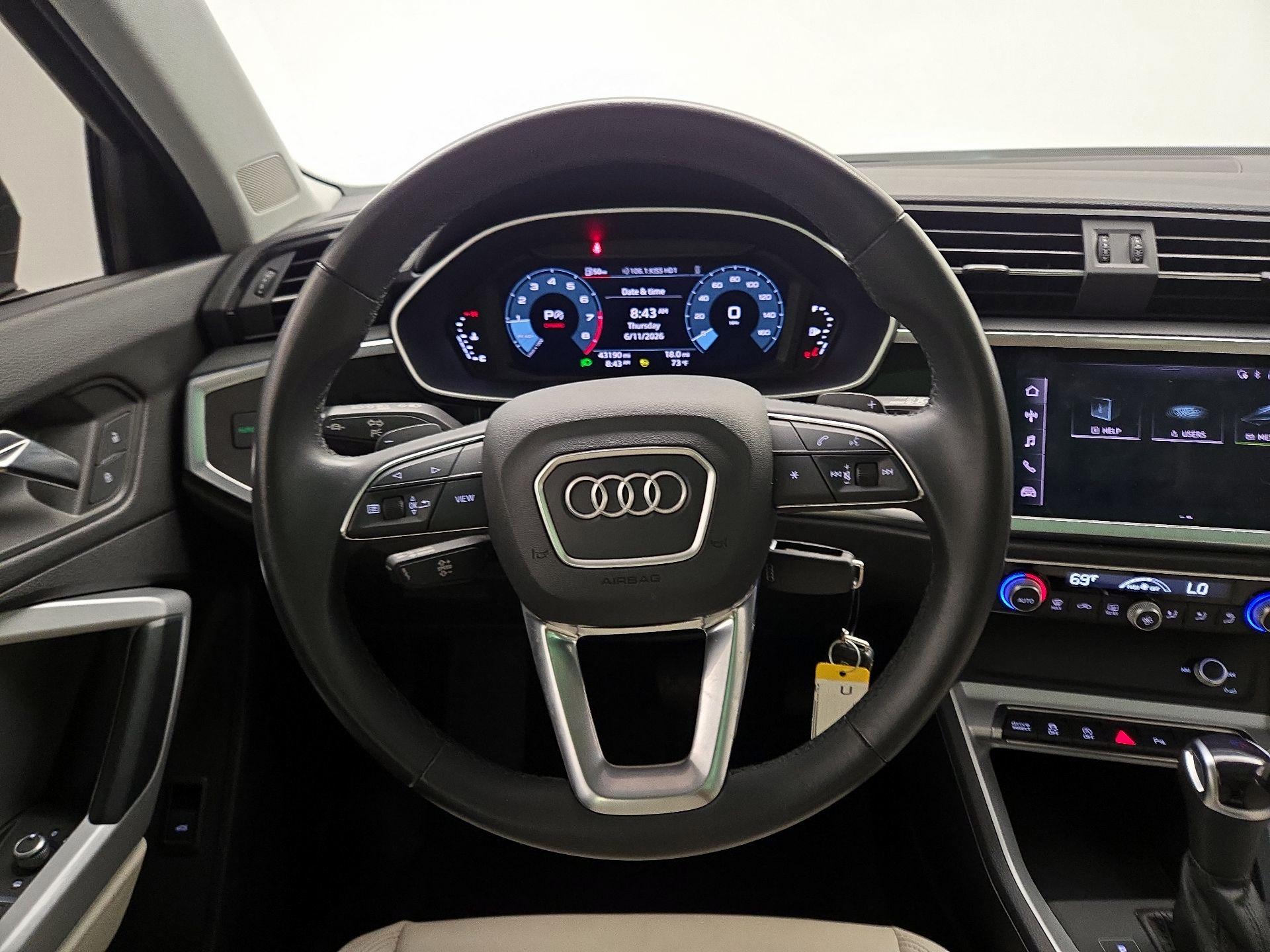 Thumbnail: 2022 Audi Q3 - 10