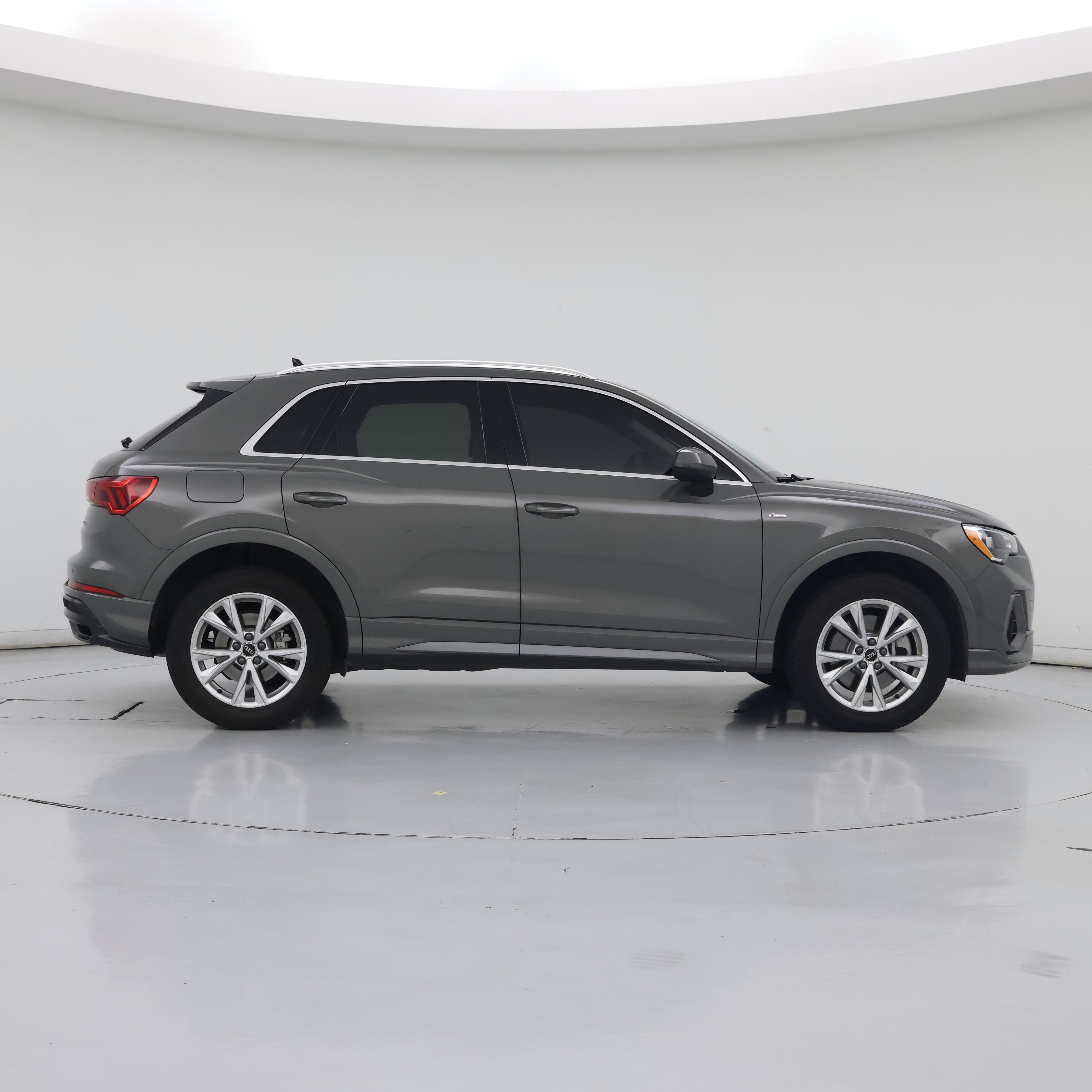 Thumbnail: 2022 Audi Q3 - 7