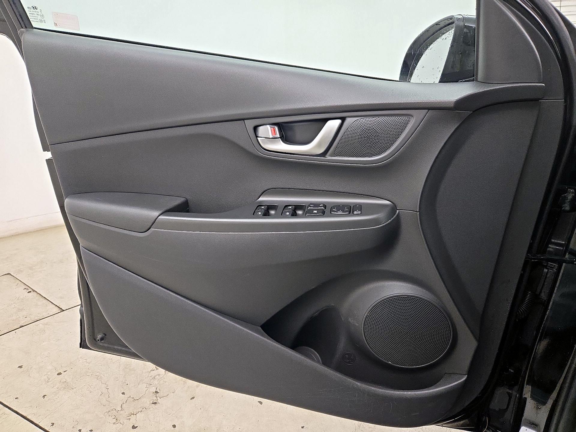 Thumbnail: 2022 Hyundai Kona - 12