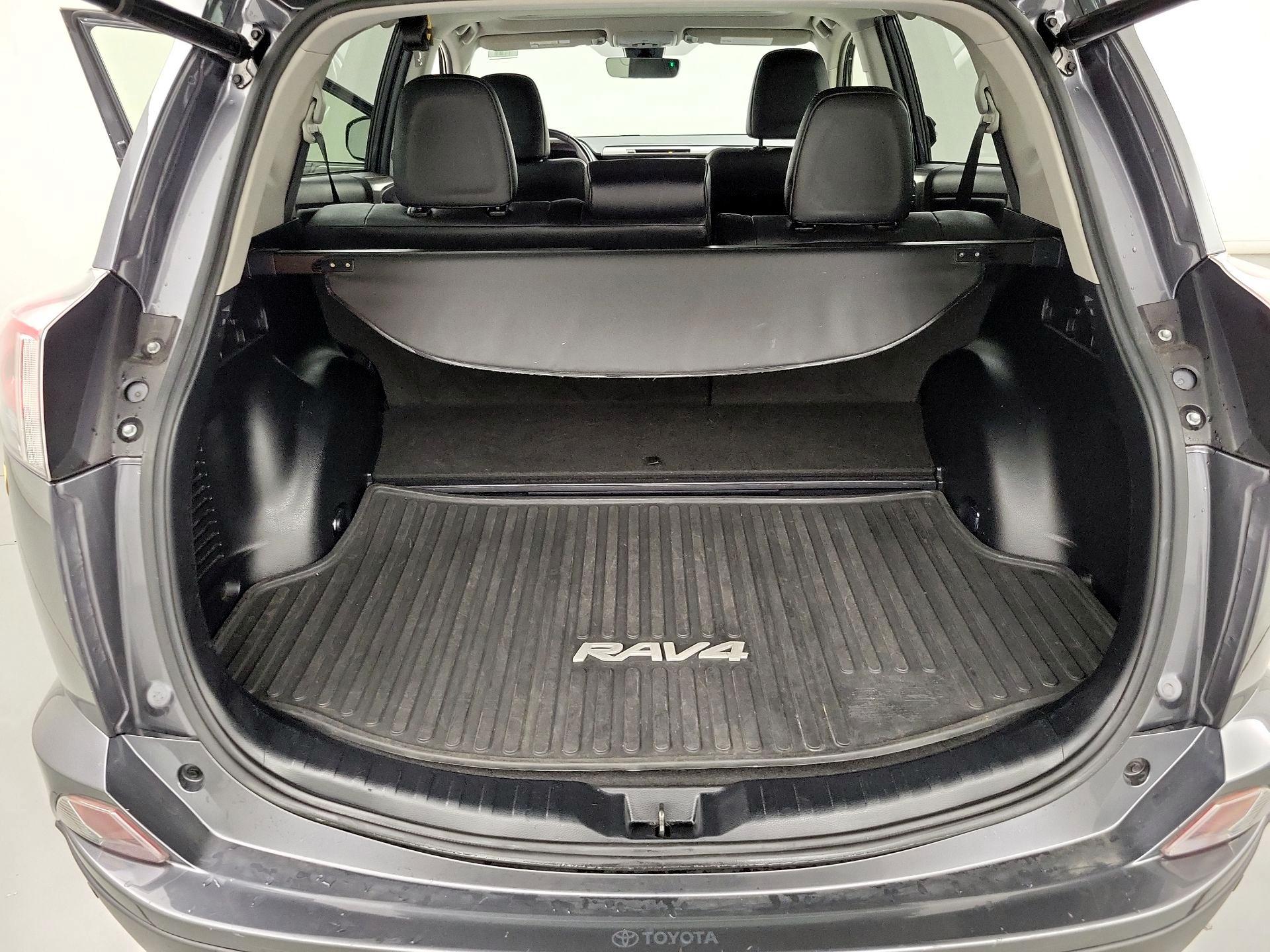 Thumbnail: 2016 Toyota RAV4 - 19