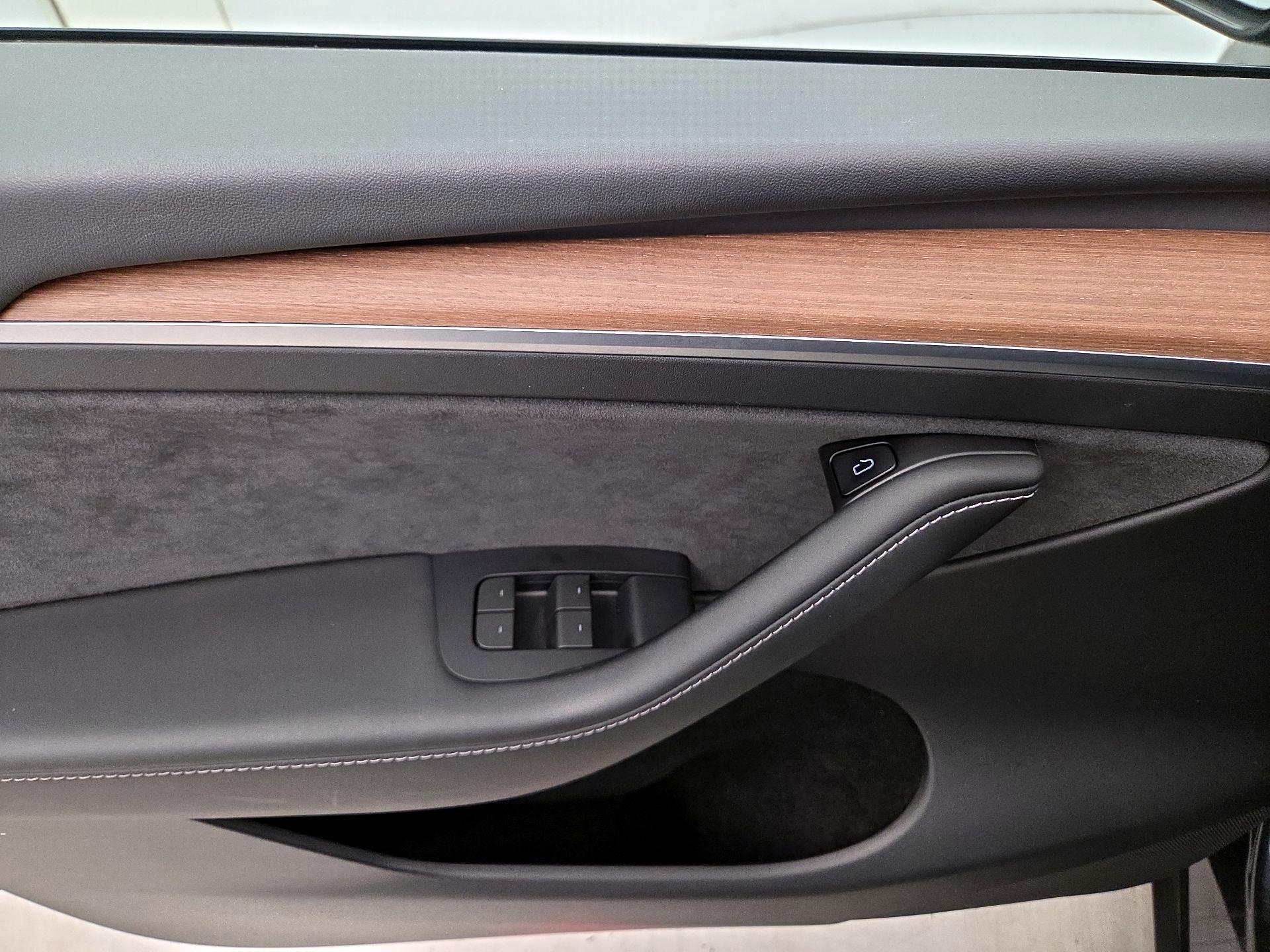 Thumbnail: 2024 Tesla Model Y - 12