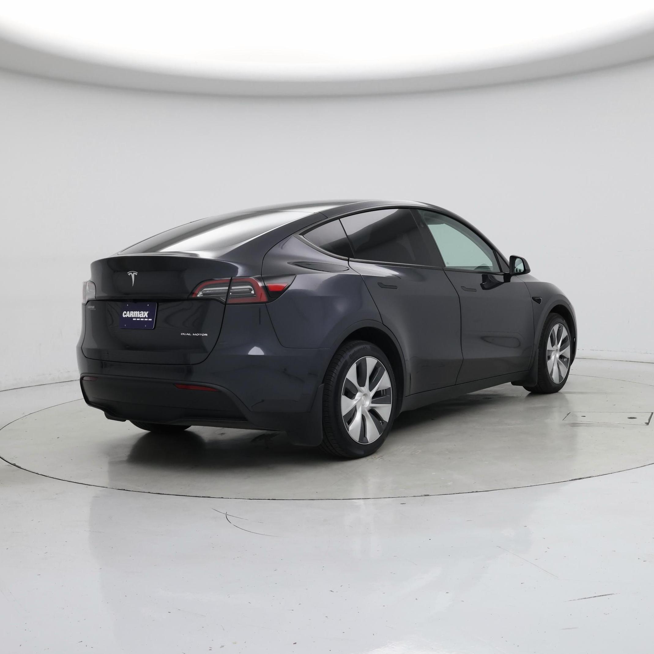 Thumbnail: 2024 Tesla Model Y - 8