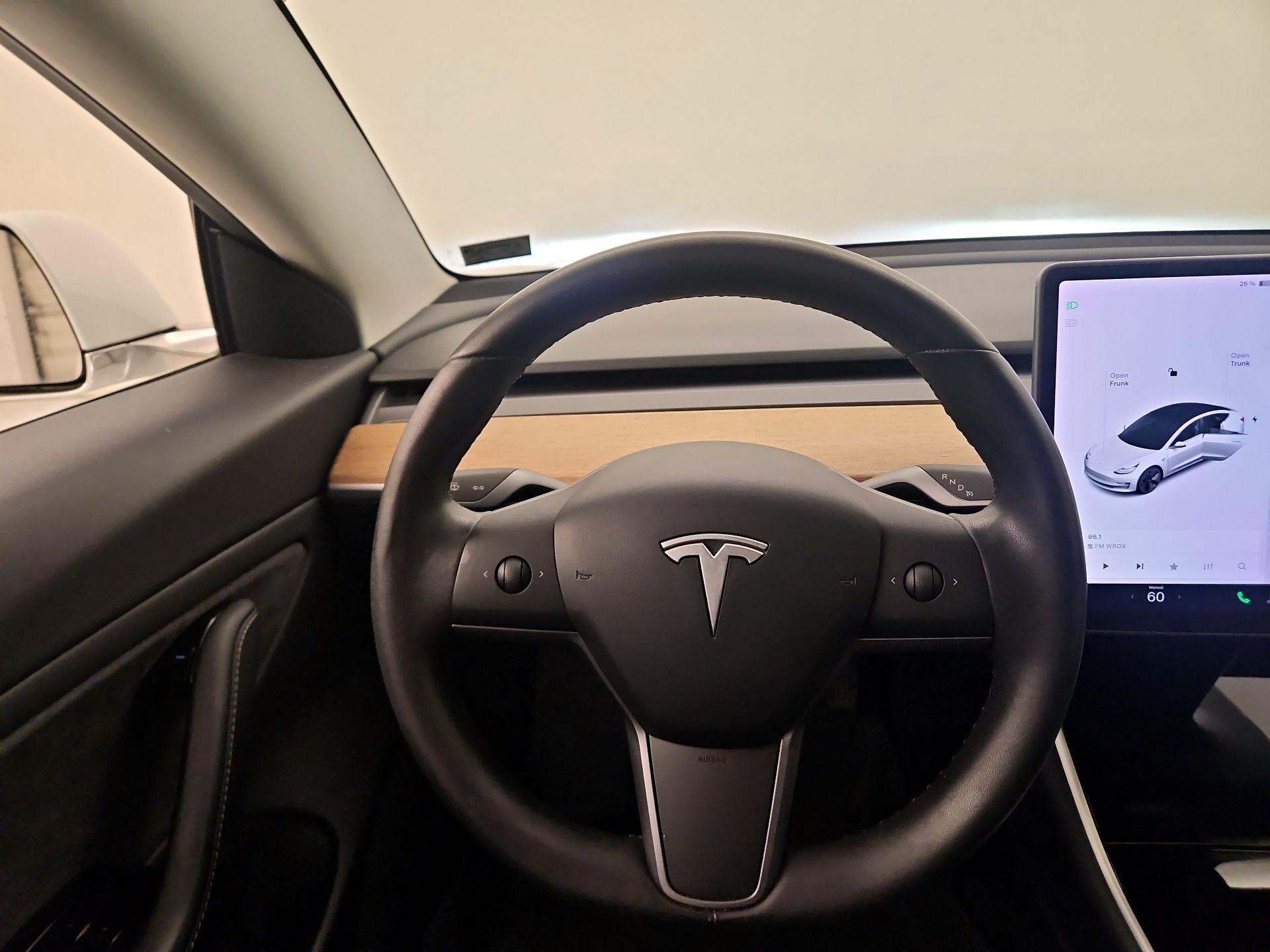Thumbnail: 2020 Tesla Model 3 - 10