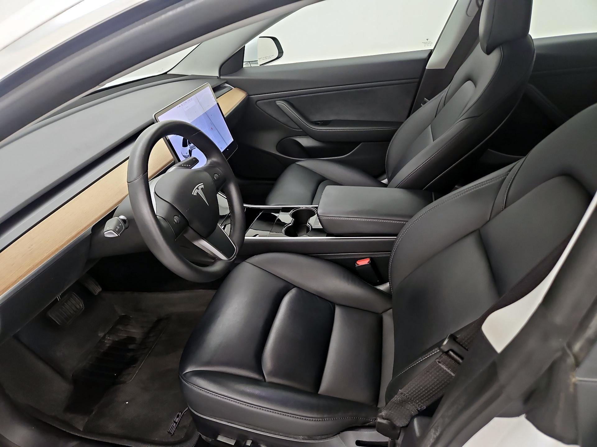 Thumbnail: 2020 Tesla Model 3 - 11