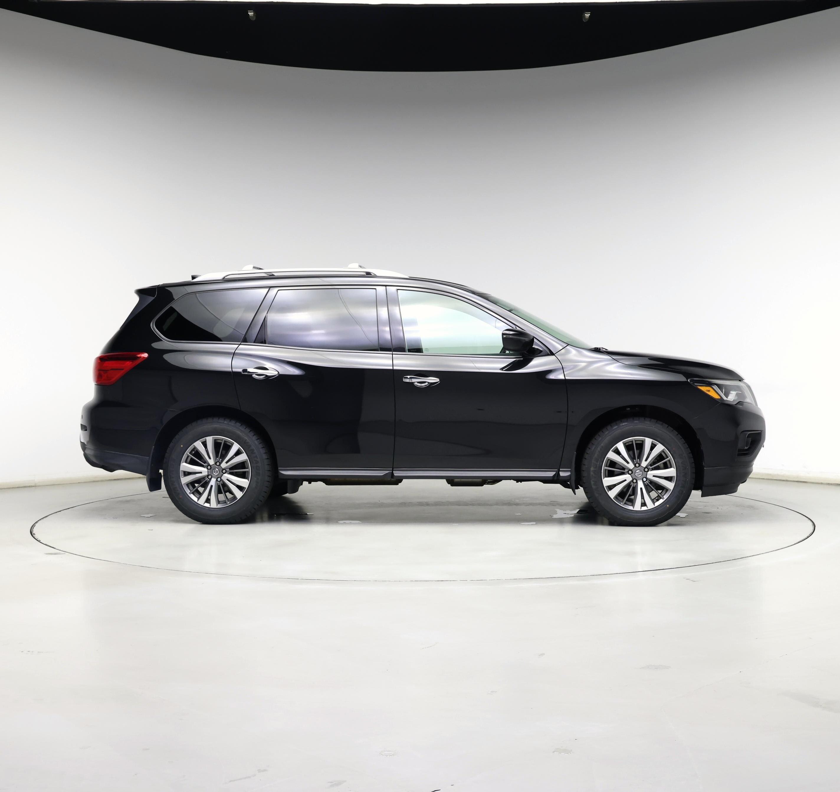 Thumbnail: 2020 Nissan Pathfinder - 7