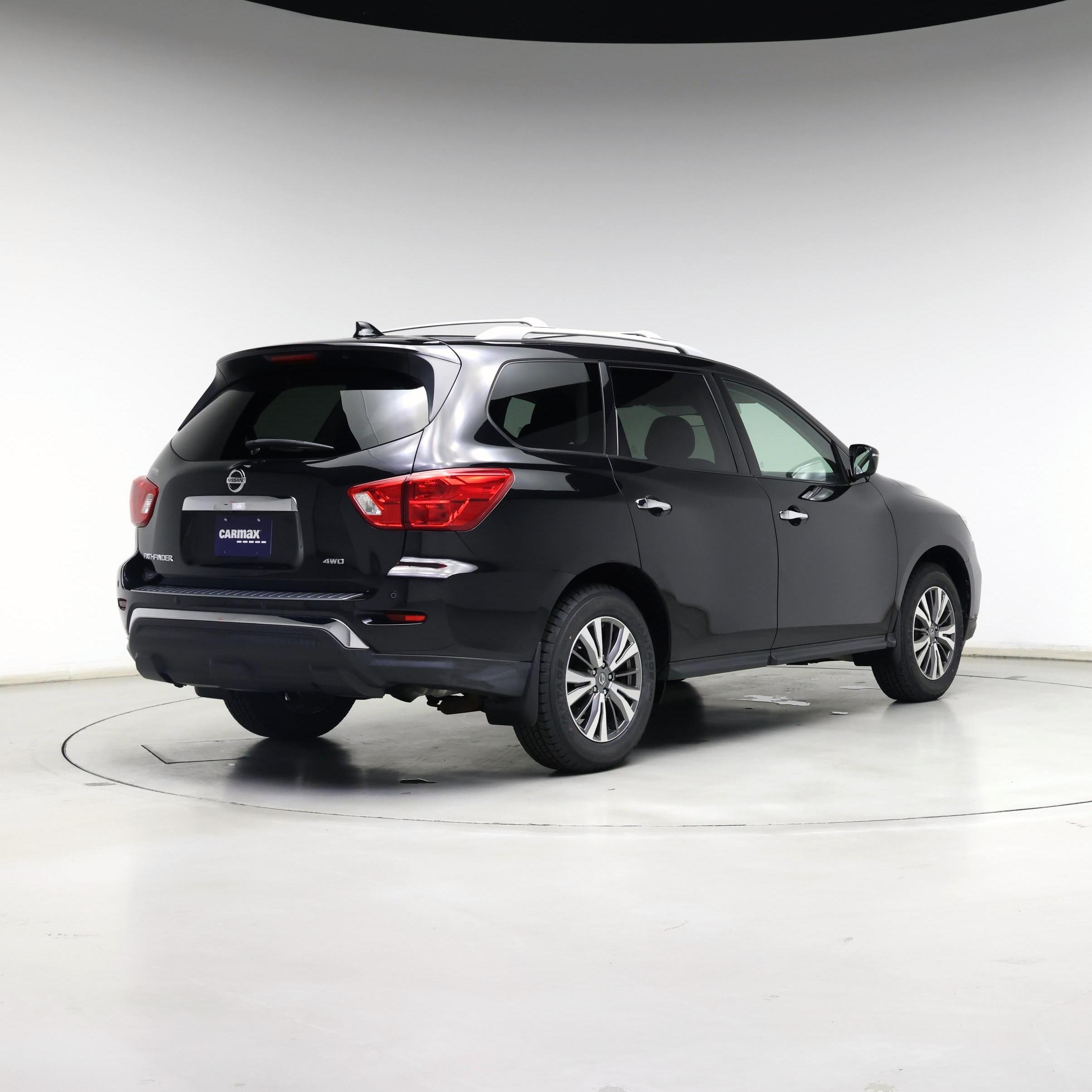 Thumbnail: 2020 Nissan Pathfinder - 8