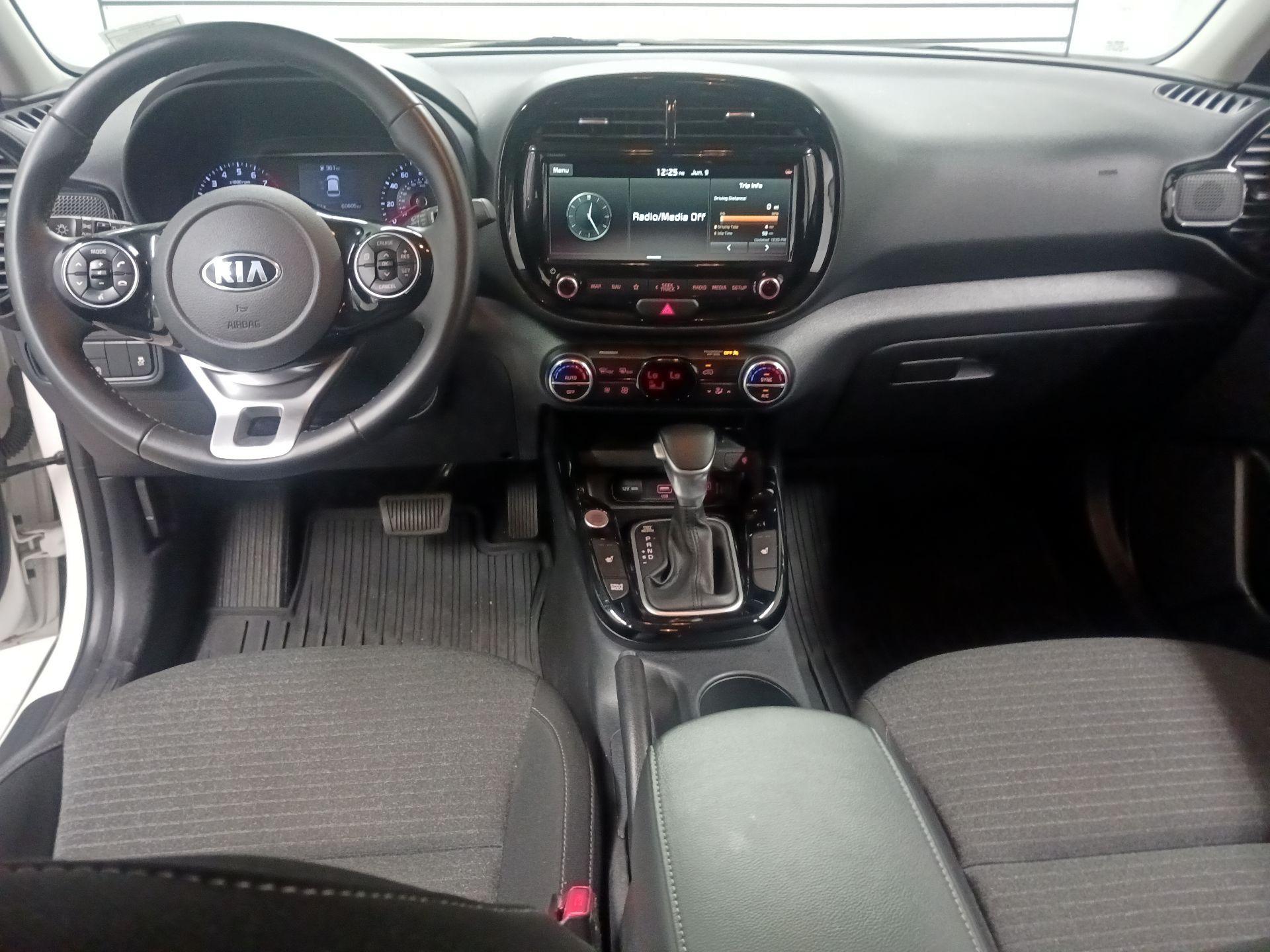 Thumbnail: 2020 Kia Soul - 9