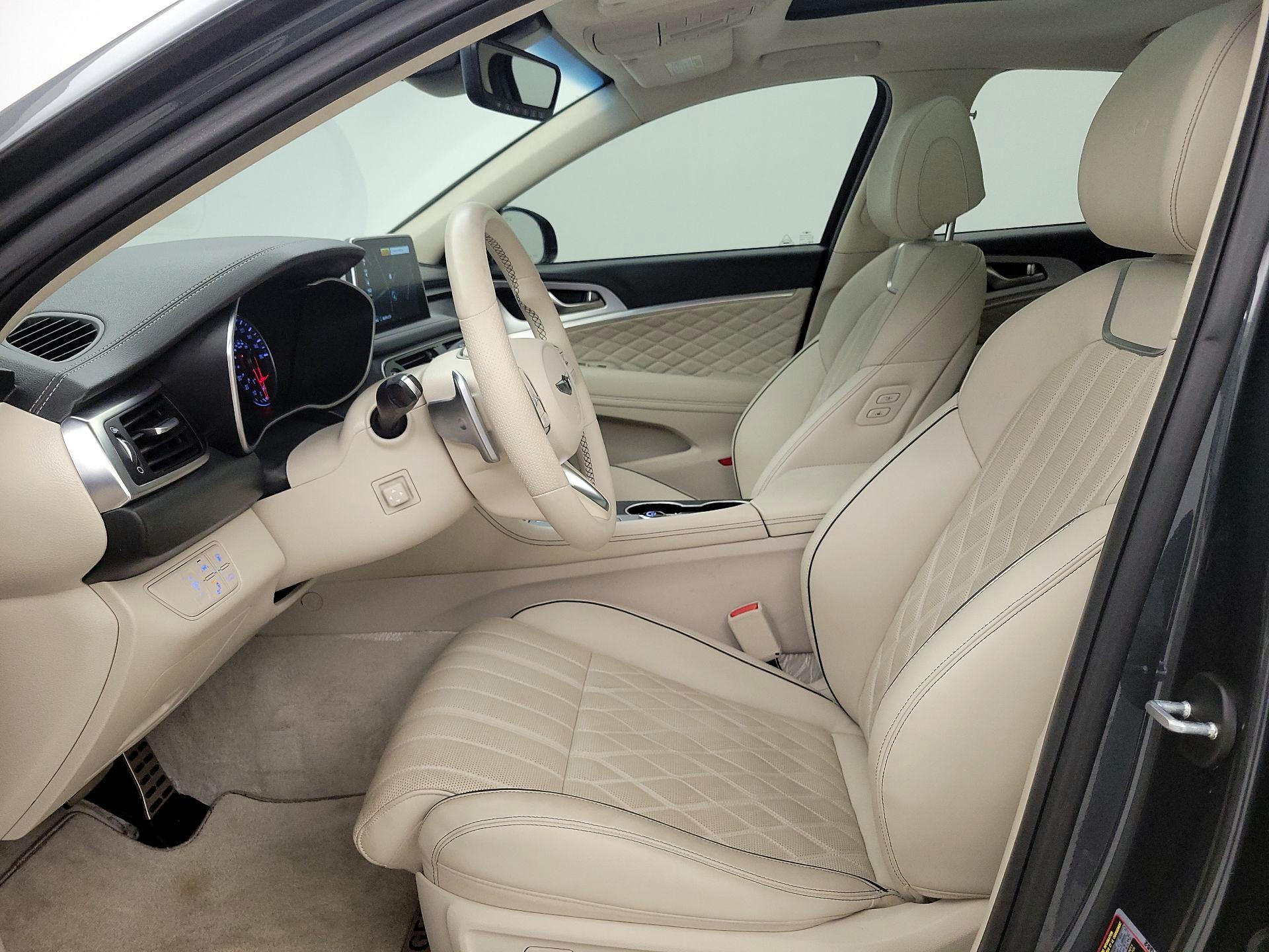 Thumbnail: 2019 Genesis G70 - 11
