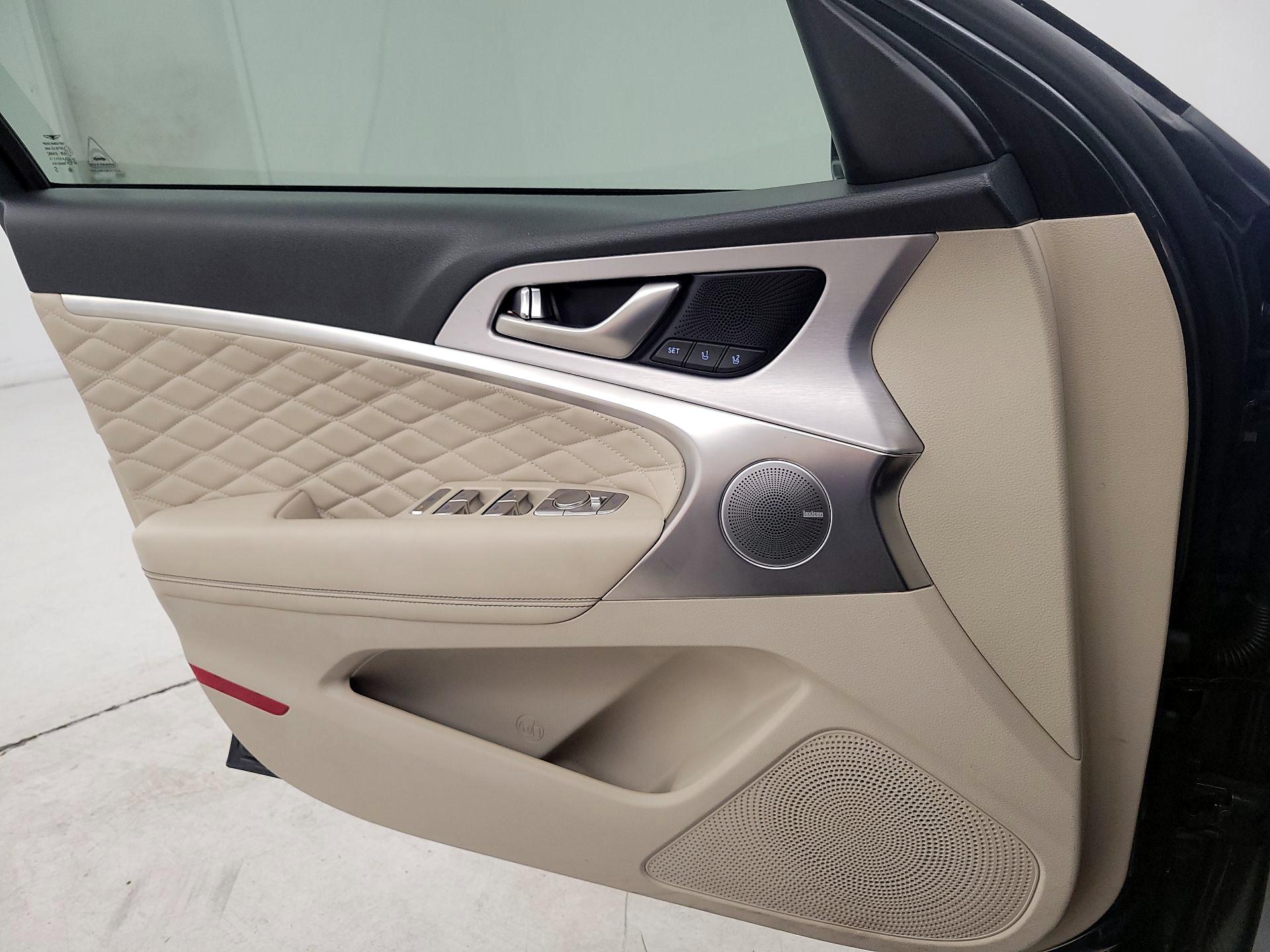 Thumbnail: 2019 Genesis G70 - 12